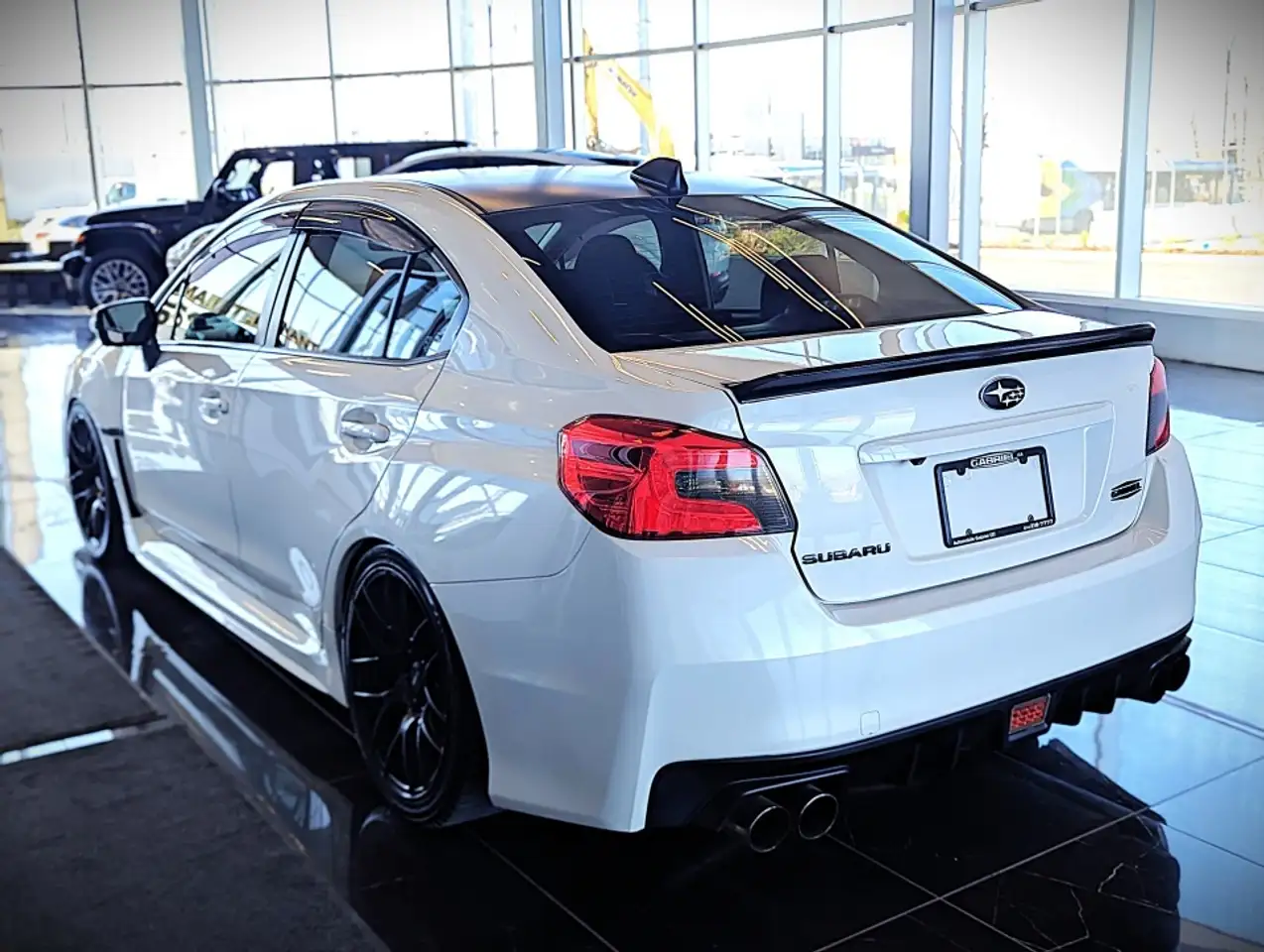Subaru WRX снимка Subaru WRX
