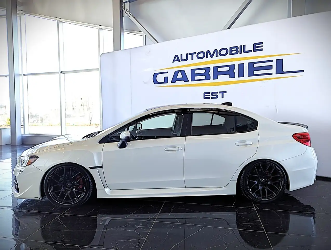 Subaru WRX снимка Subaru WRX