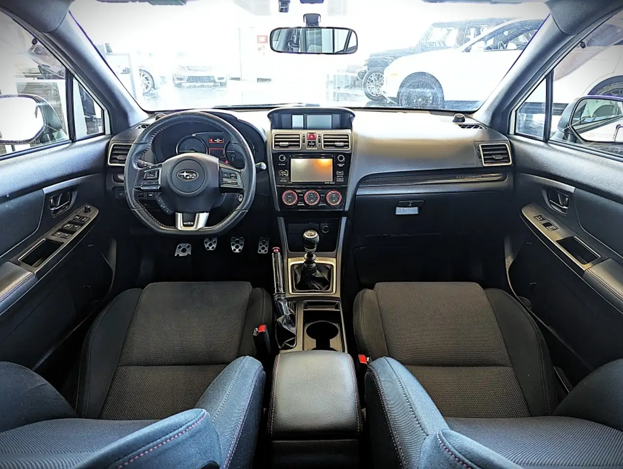 Subaru WRX снимка Subaru WRX