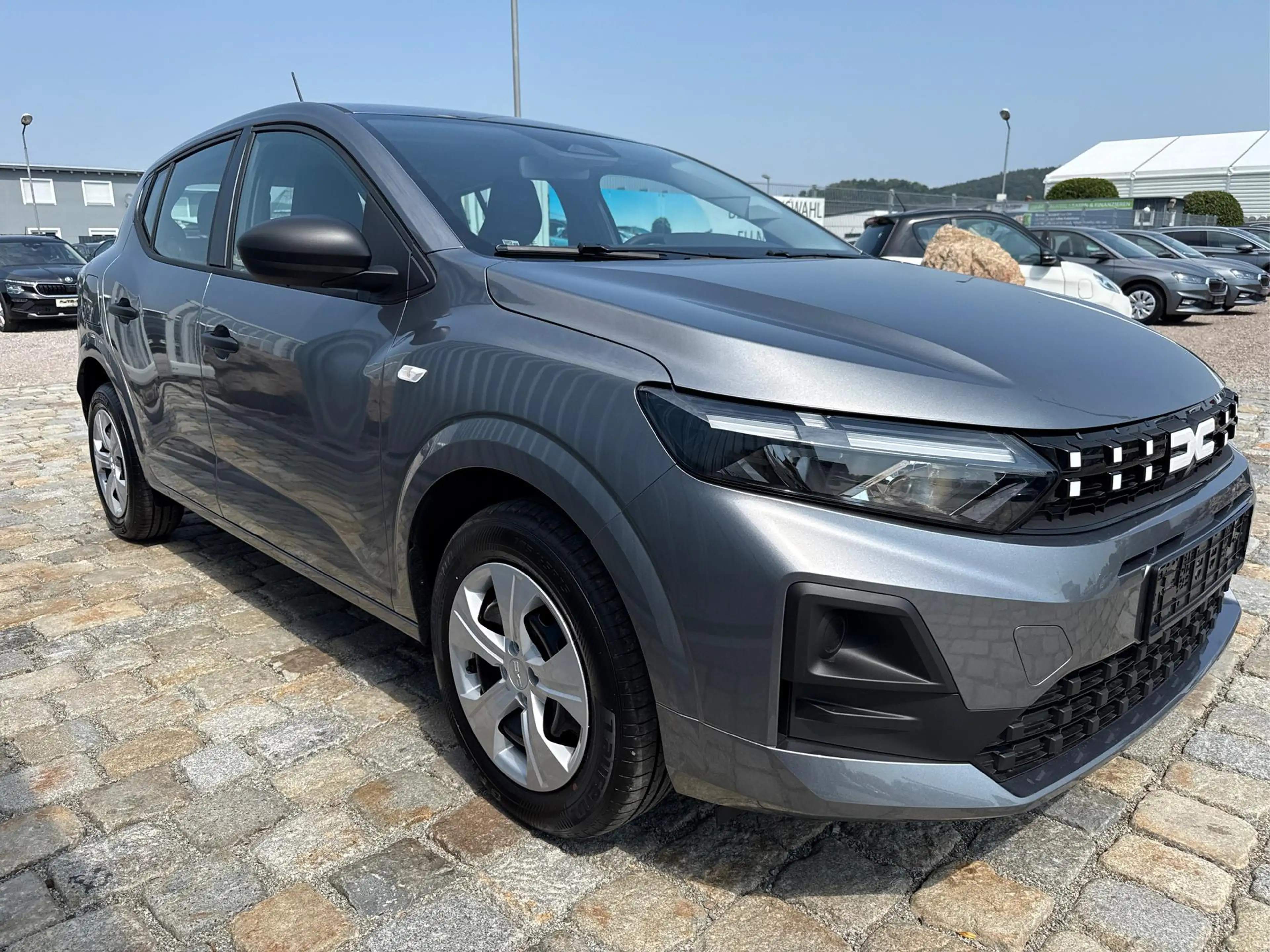 Dacia Sandero Essential 1,0 100 TCe 74 kW/100 PS-6 Gang-MJ 20... — photo 3