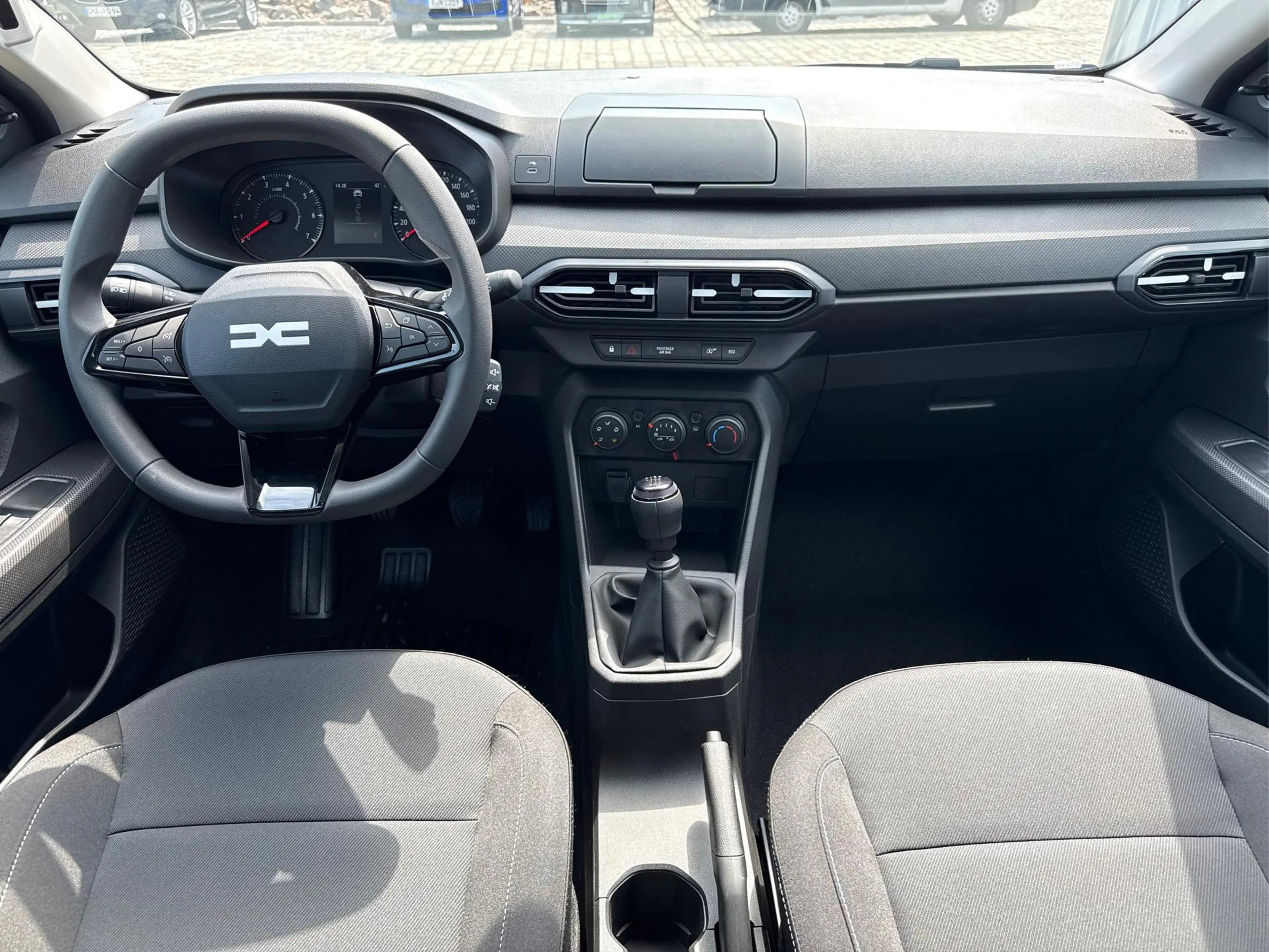 Dacia Sandero Essential 1,0 100 TCe 74 kW/100 PS-6 Gang-MJ 20... — photo 7