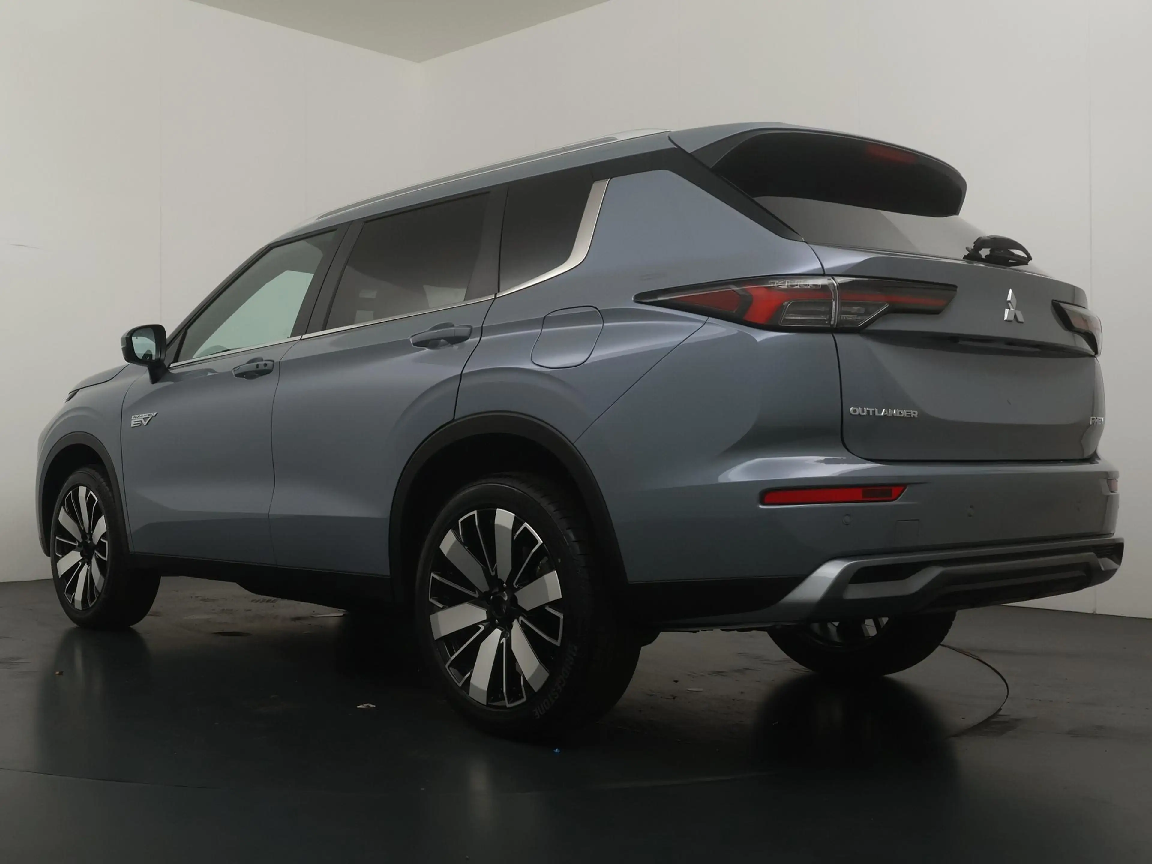 Mitsubishi Outlander 2.4 PHEV Business Edition | 8 Jaar Garantie! | Sto — photo 3
