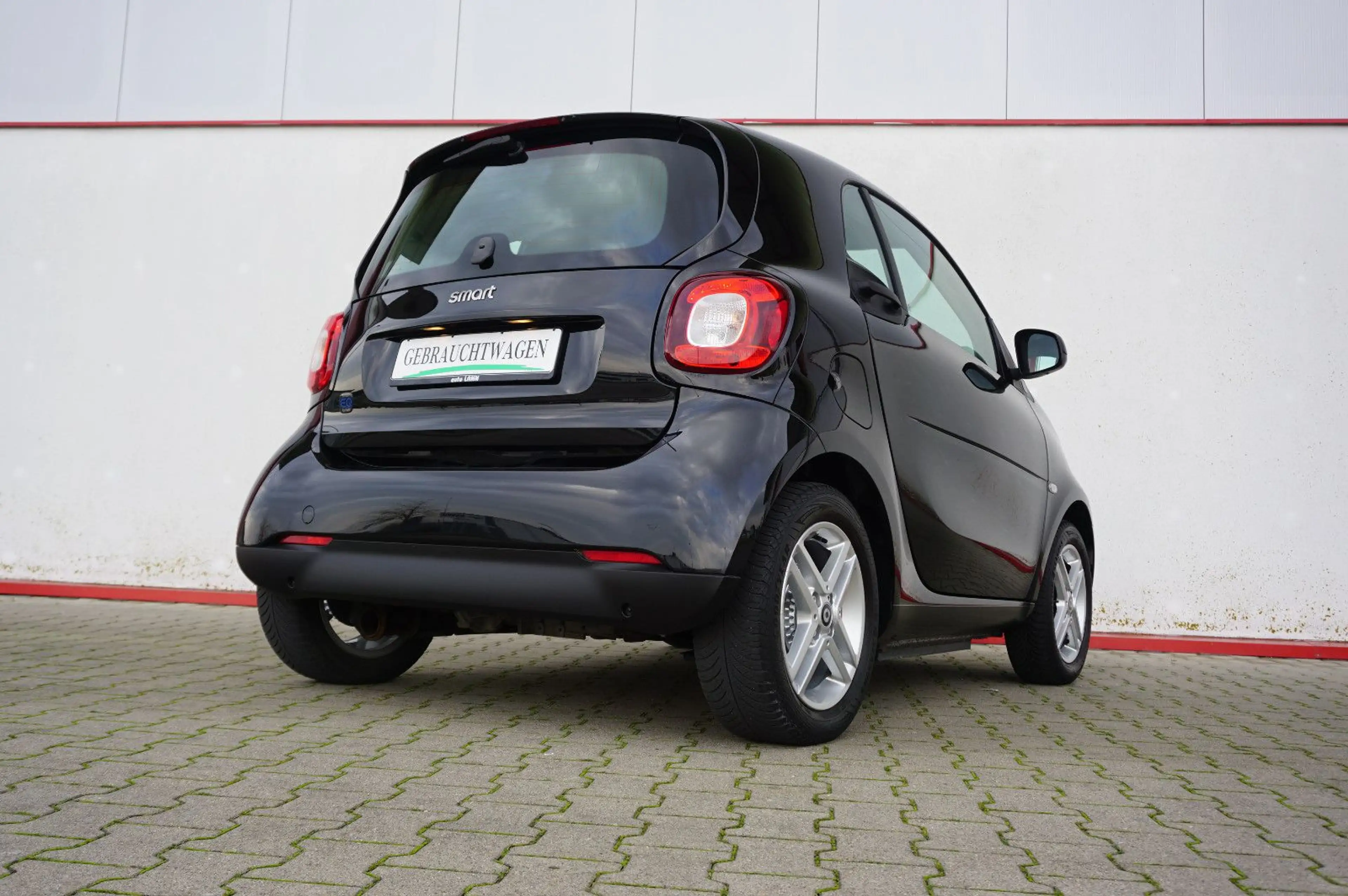 smart forTwo fortwo EQ 1 Hand Scheckheft 22KW Bordlader — photo 7