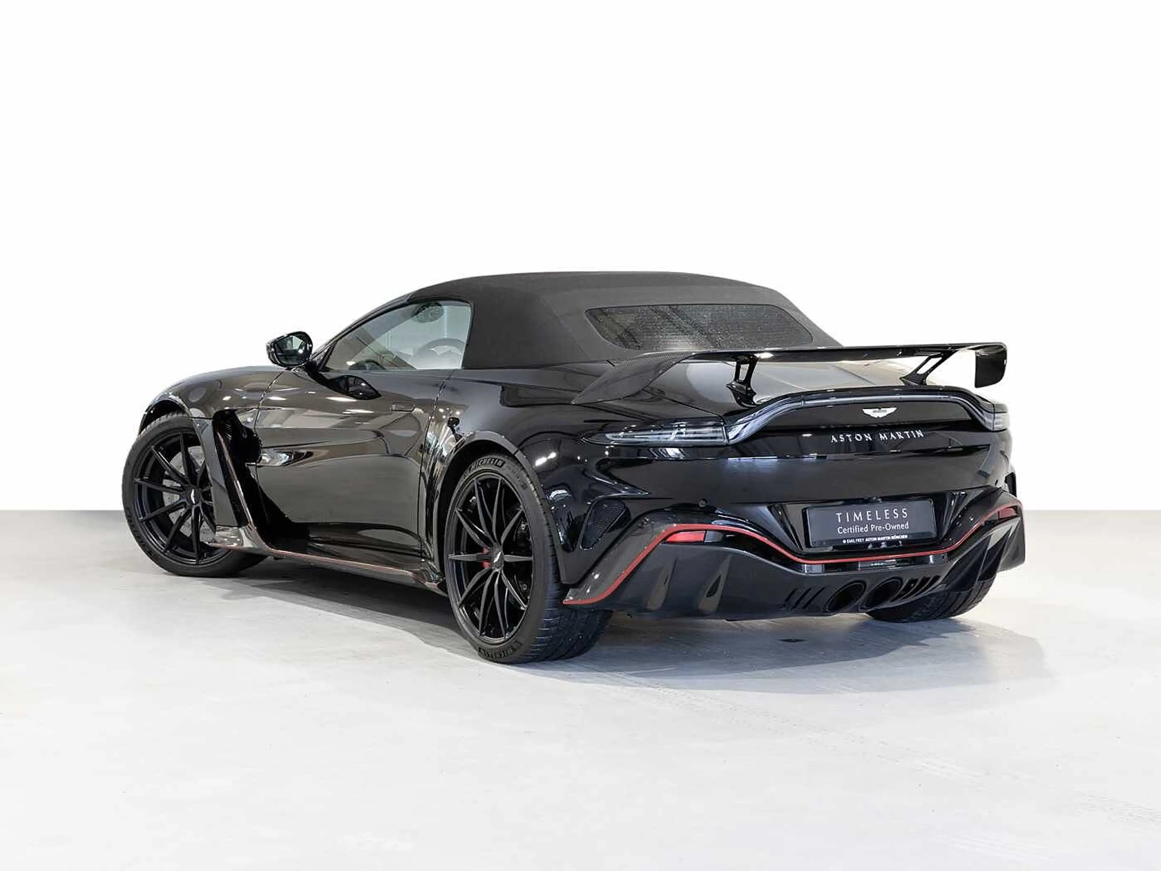 Aston Martin New Vantage V12 Roadster -Onyx Black- — photo 2