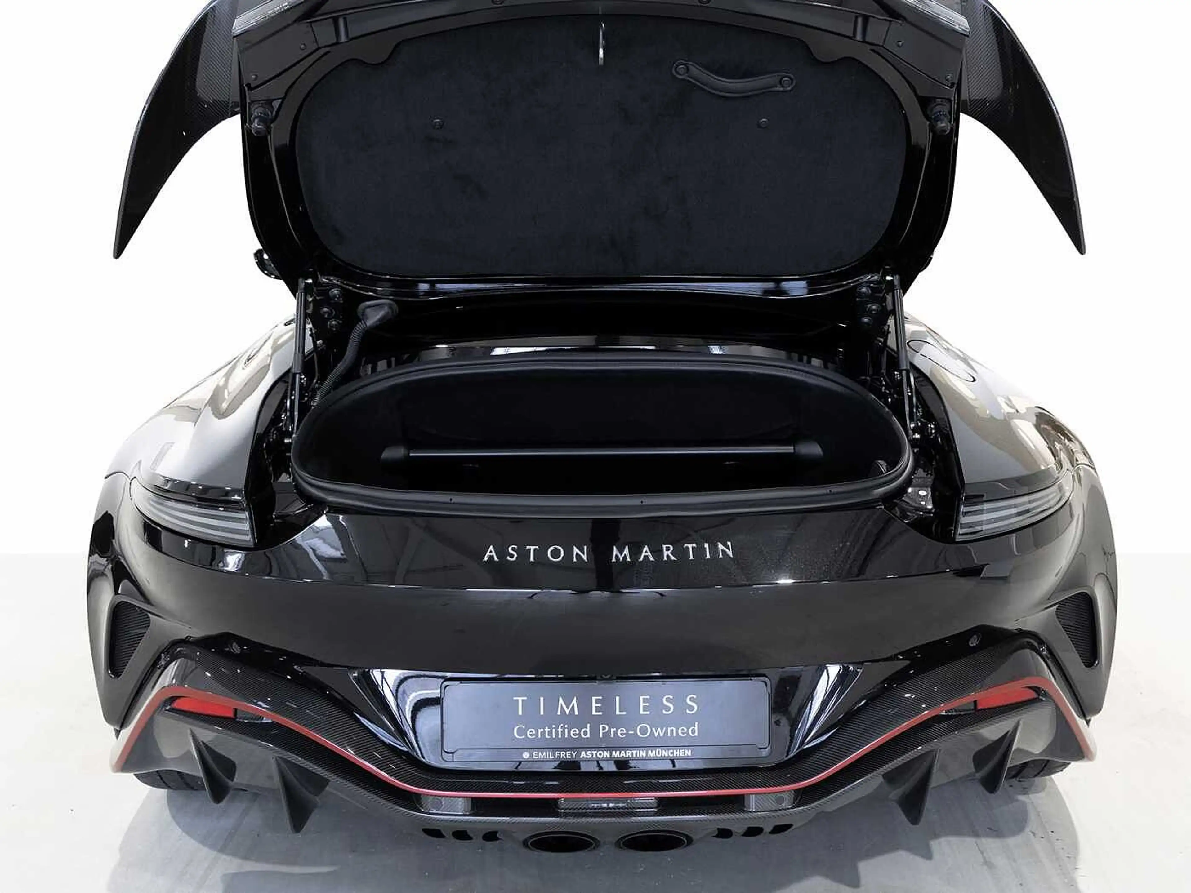 Aston Martin New Vantage V12 Roadster -Onyx Black- — photo 14