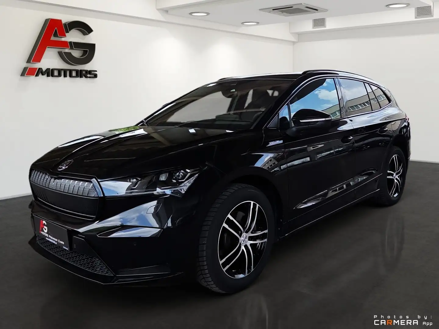 Skoda Enyaq iV 80 82kWh Sportline Schwarz - 2