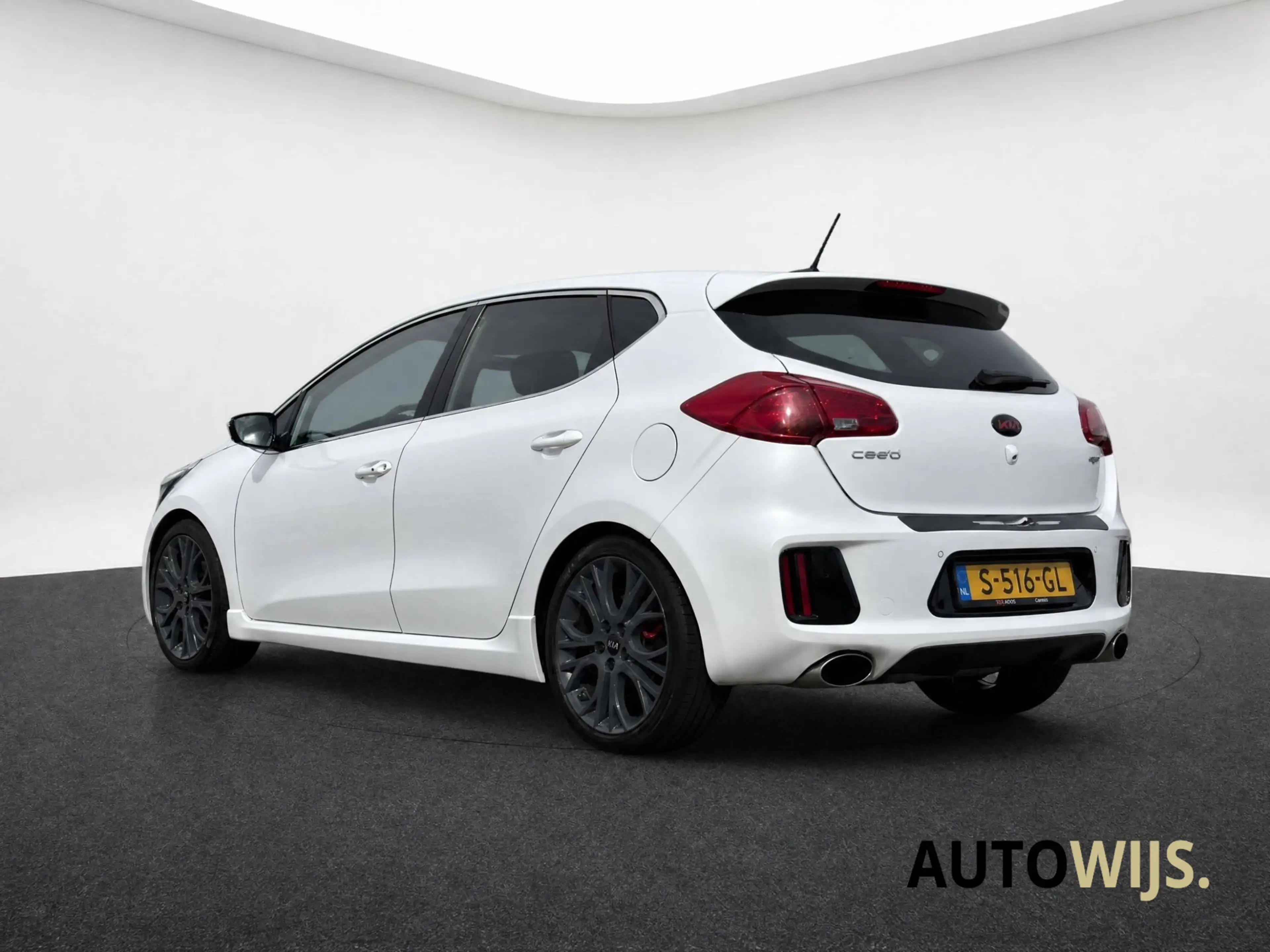 Kia Ceed / cee'd 1.6 GT|204PK|Xenon|Pano|Camera|Stuurverw — photo 9