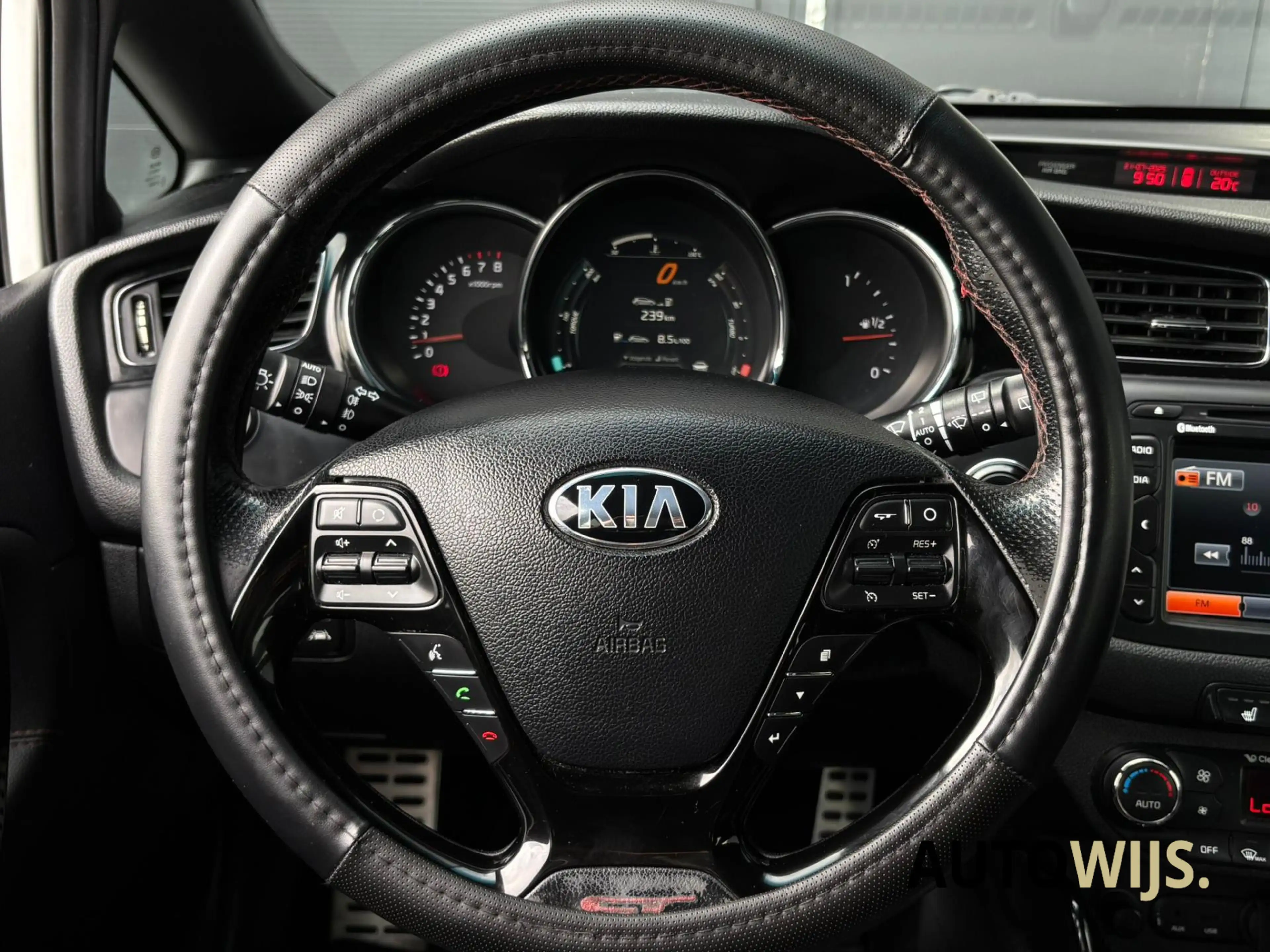 Kia Ceed / cee'd 1.6 GT|204PK|Xenon|Pano|Camera|Stuurverw — photo 16
