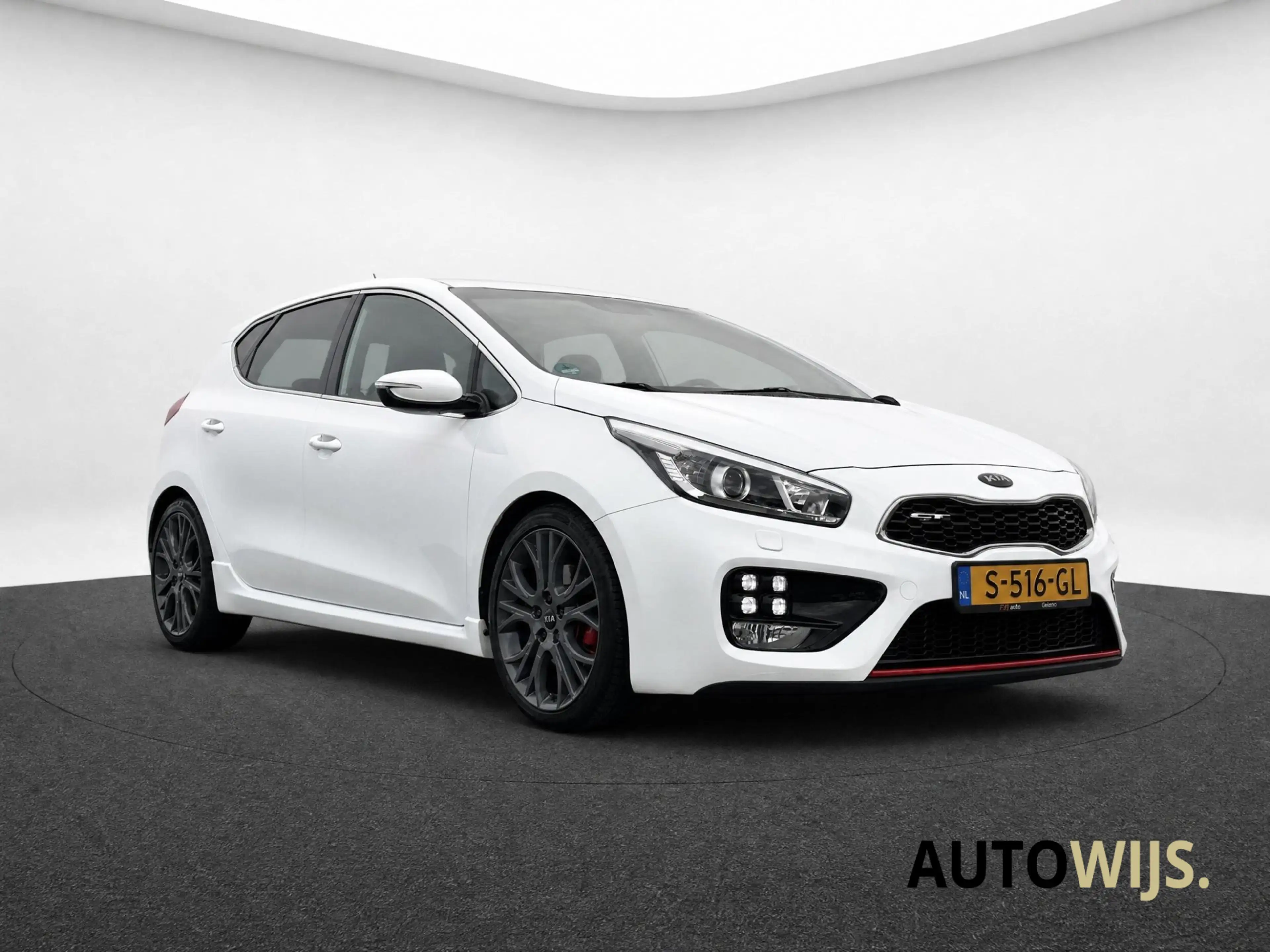 Kia Ceed / cee'd 1.6 GT|204PK|Xenon|Pano|Camera|Stuurverw — photo 3