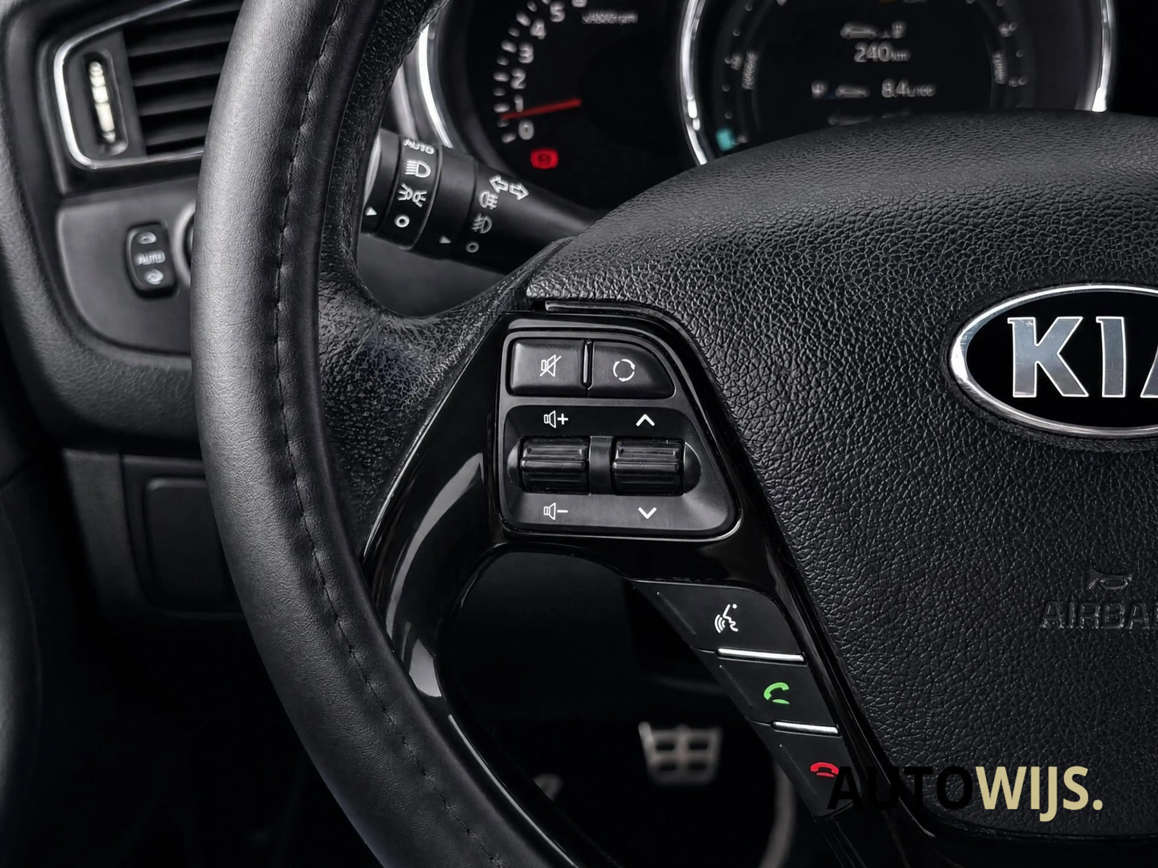 Kia Ceed / cee'd 1.6 GT|204PK|Xenon|Pano|Camera|Stuurverw — photo 17