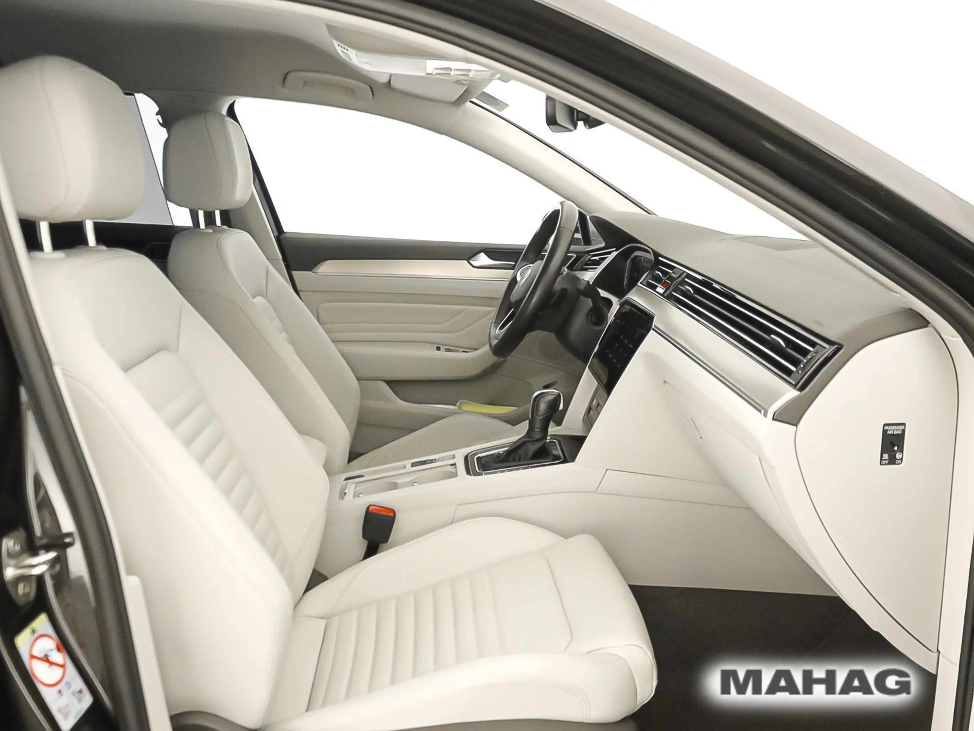 Volkswagen Passat Alltrack 4 Mot 2.0 TDI AHK Leder IQ.Light — photo 14