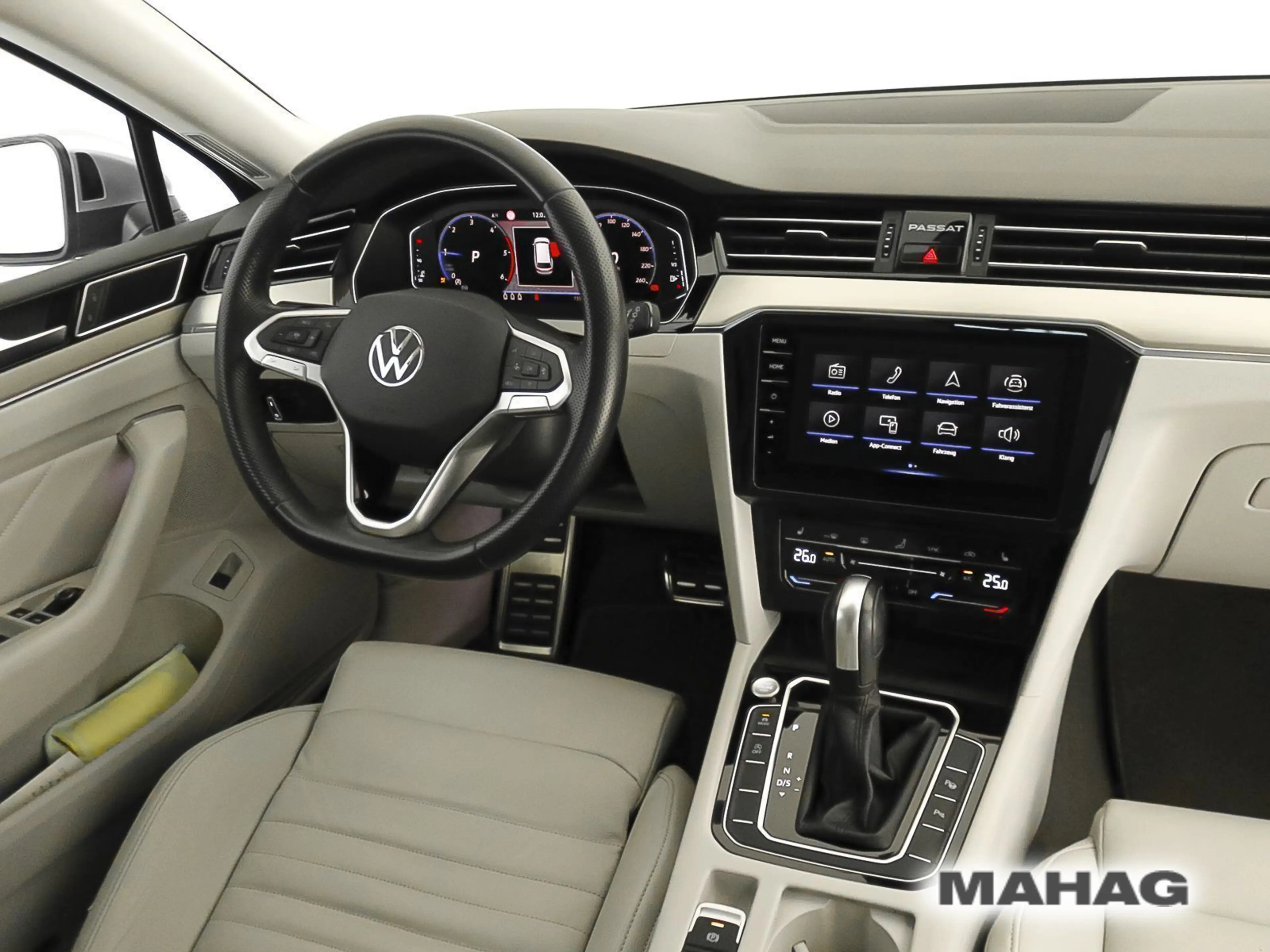 Volkswagen Passat Alltrack 4 Mot 2.0 TDI AHK Leder IQ.Light — photo 13