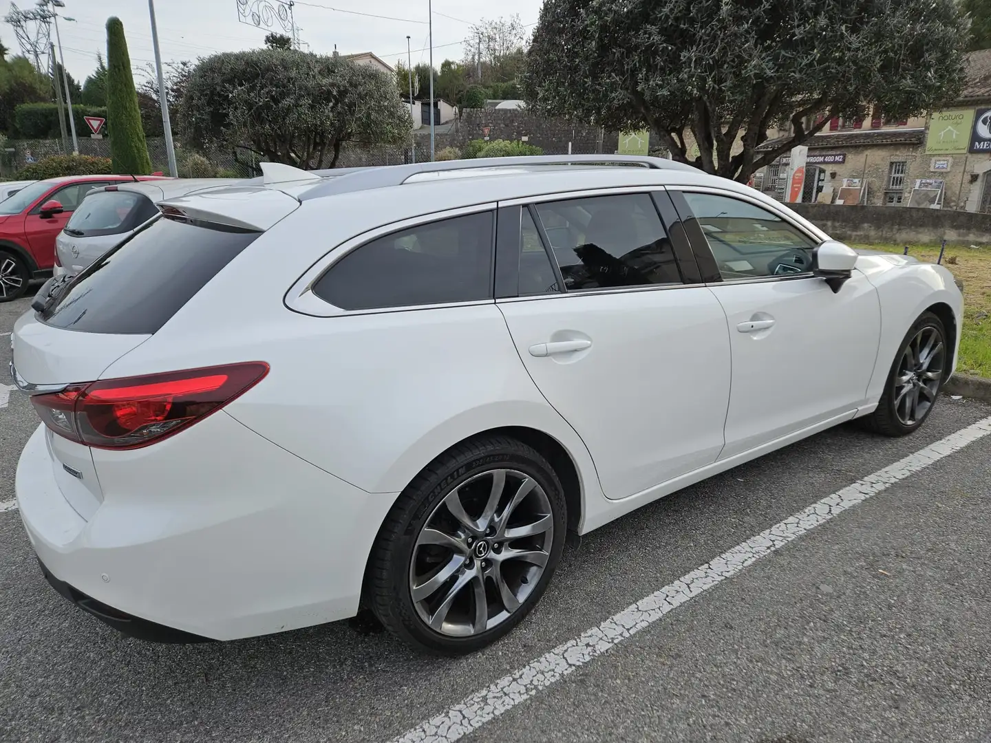 Mazda 6 2.2 Skyactive 175 Selection Blanc - 1