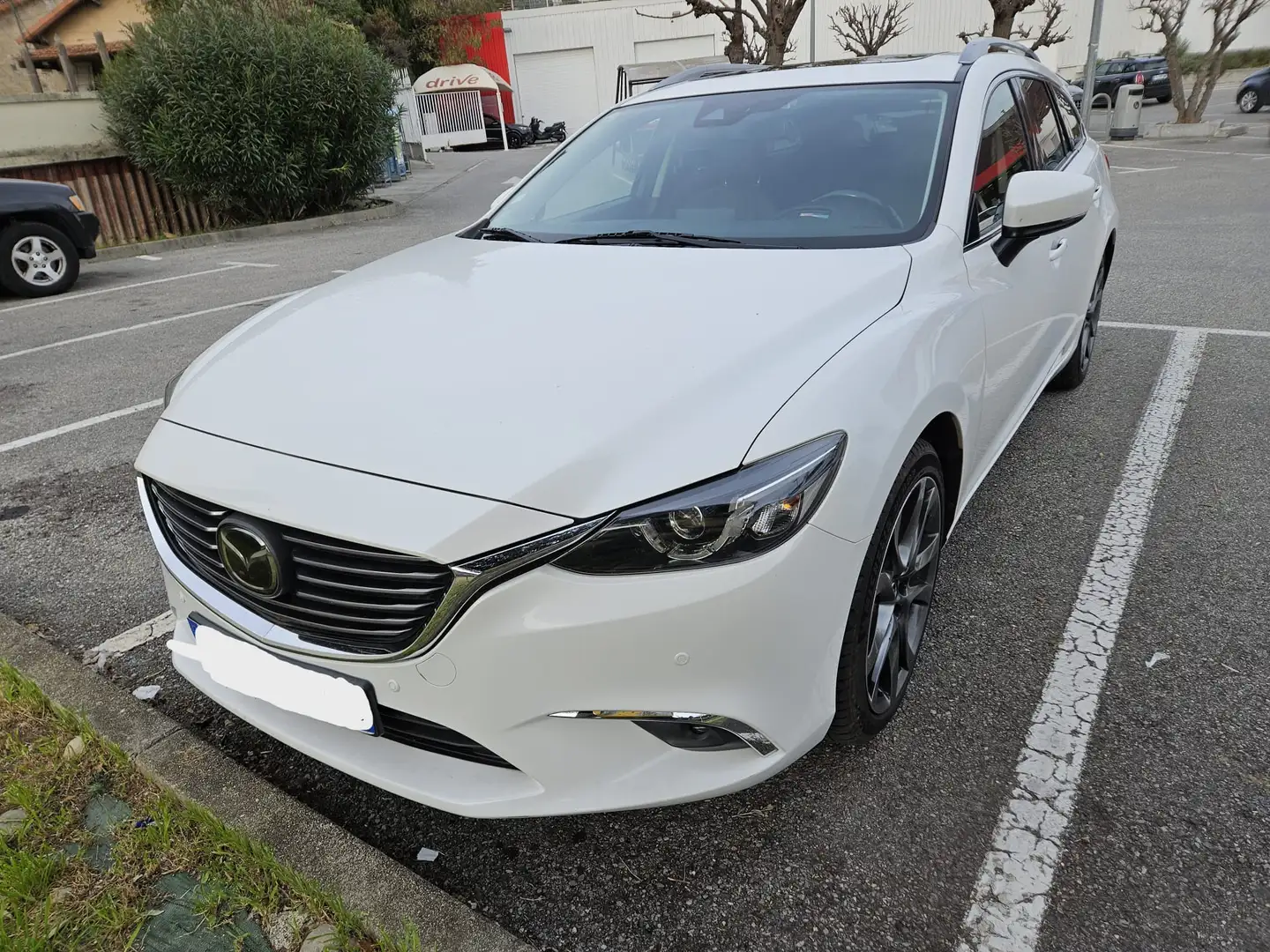 Mazda 6 2.2 Skyactive 175 Selection Blanc - 2