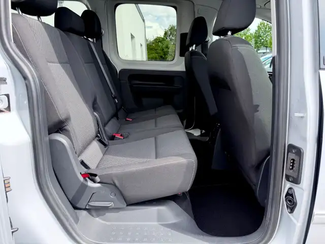 Volkswagen Caddy view 16