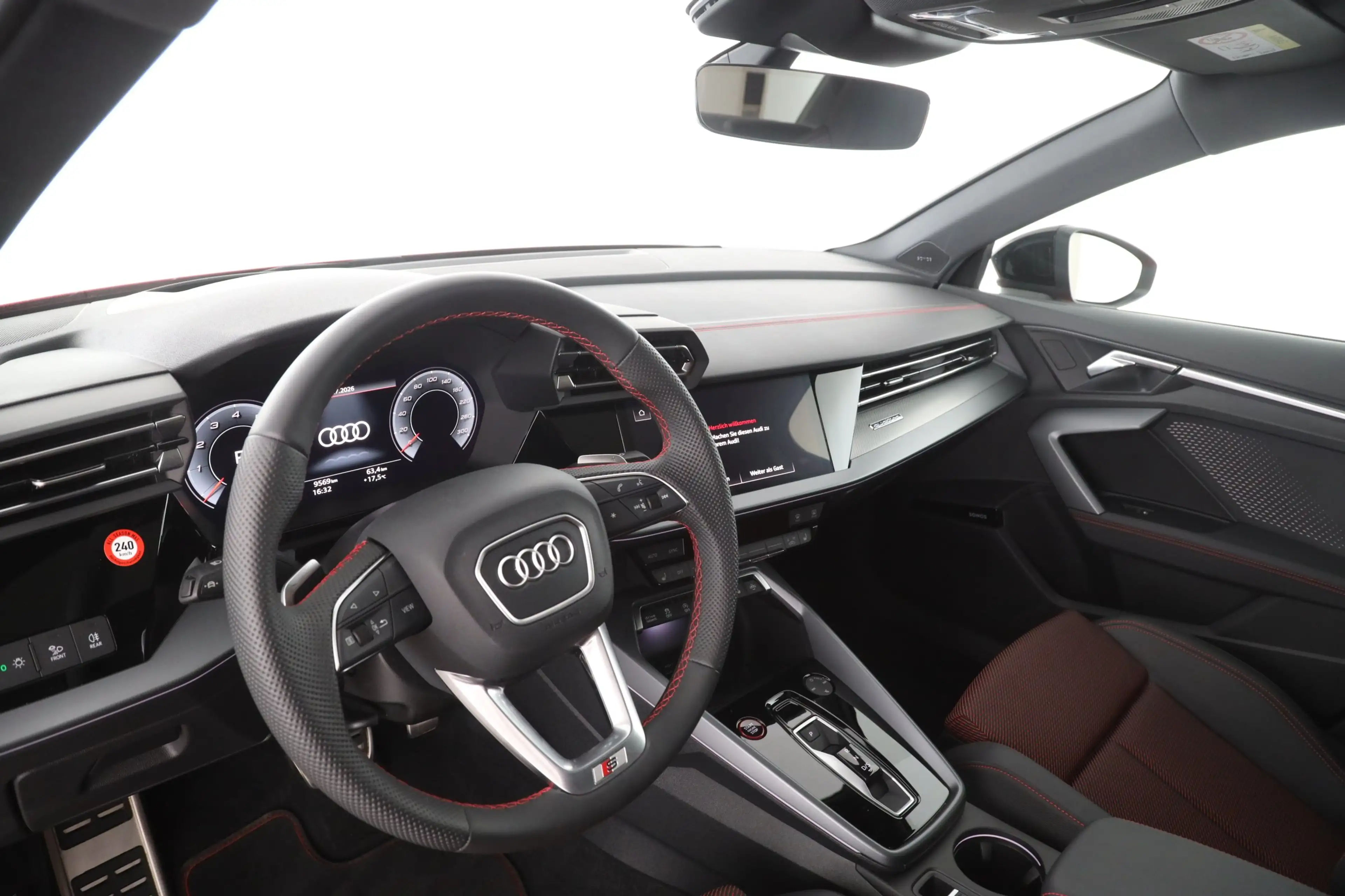 Audi S3 Limousine TFSI quattro S tronic | PANO | — photo 12
