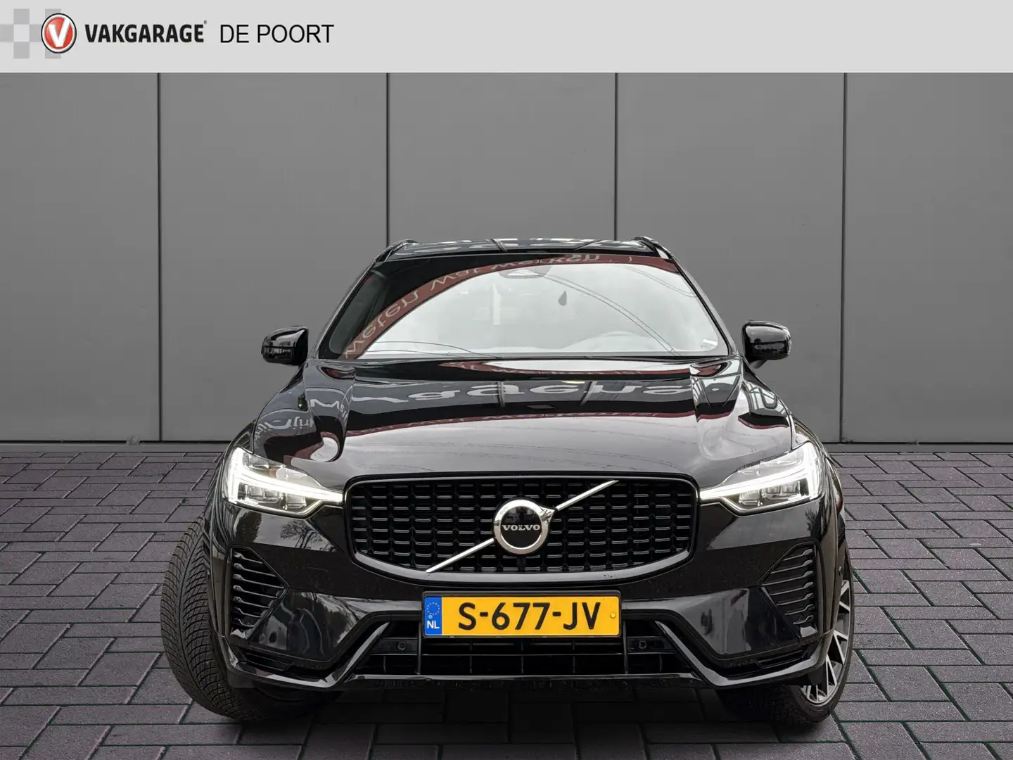 Volvo XC60 2.0 T6 Plug-in hybrid AWD Plus Dark R-Design | Pan Noir - 2