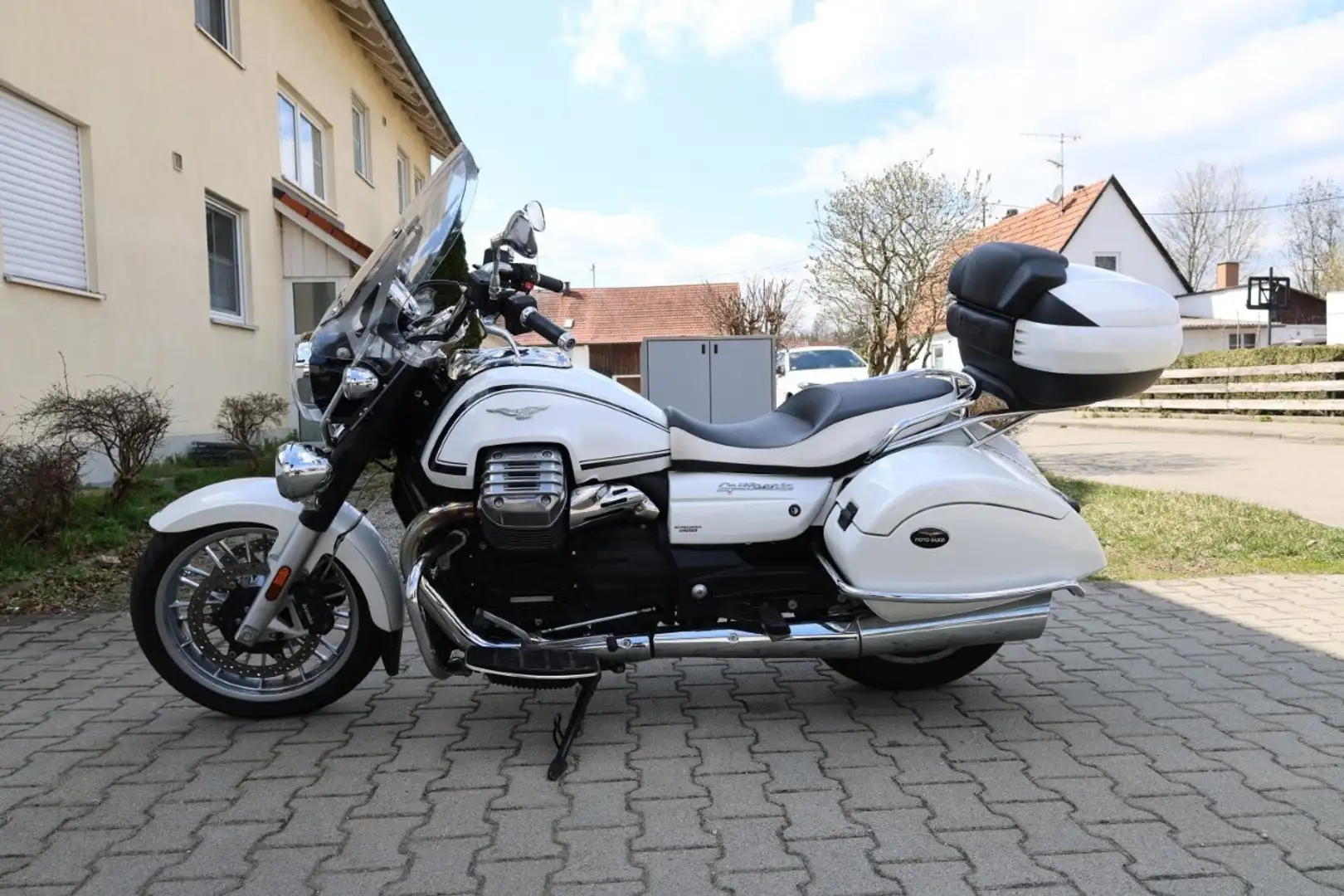 Moto Guzzi California 1400 Wit - 1