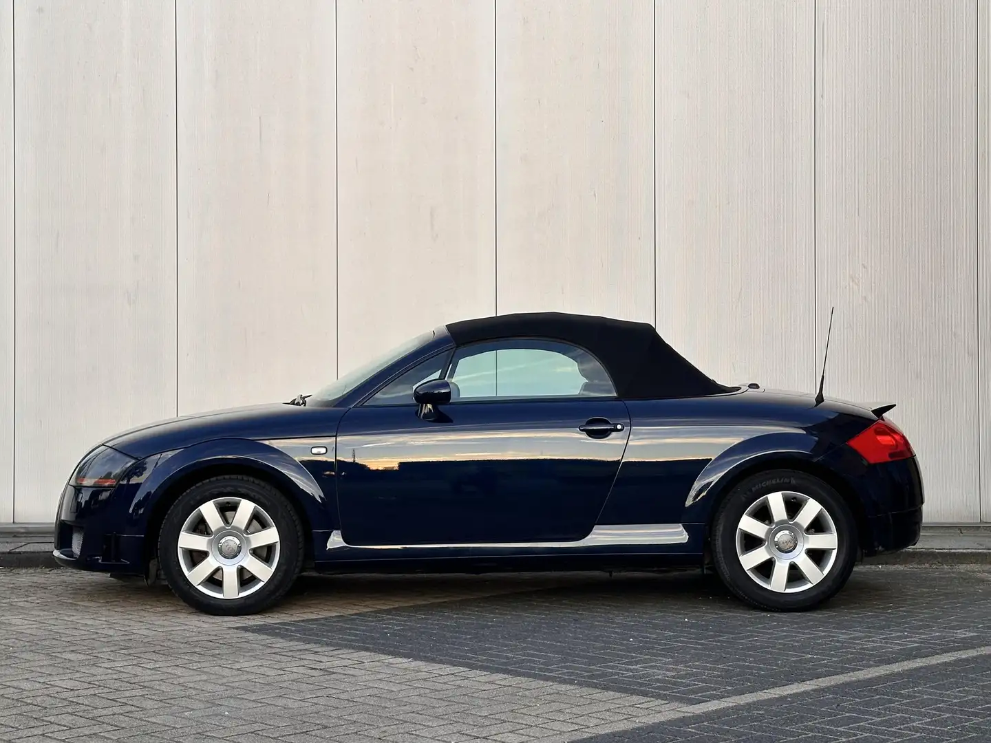 Audi TT Roadster 1.8 5V Turbo l NL Auto l NAP l Cabrio l L Blau - 2