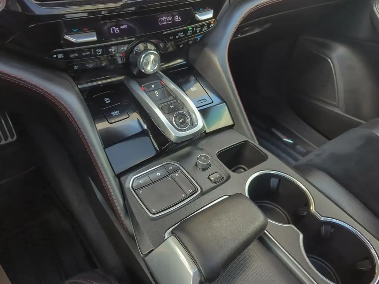 Acura MDX снимка Acura MDX