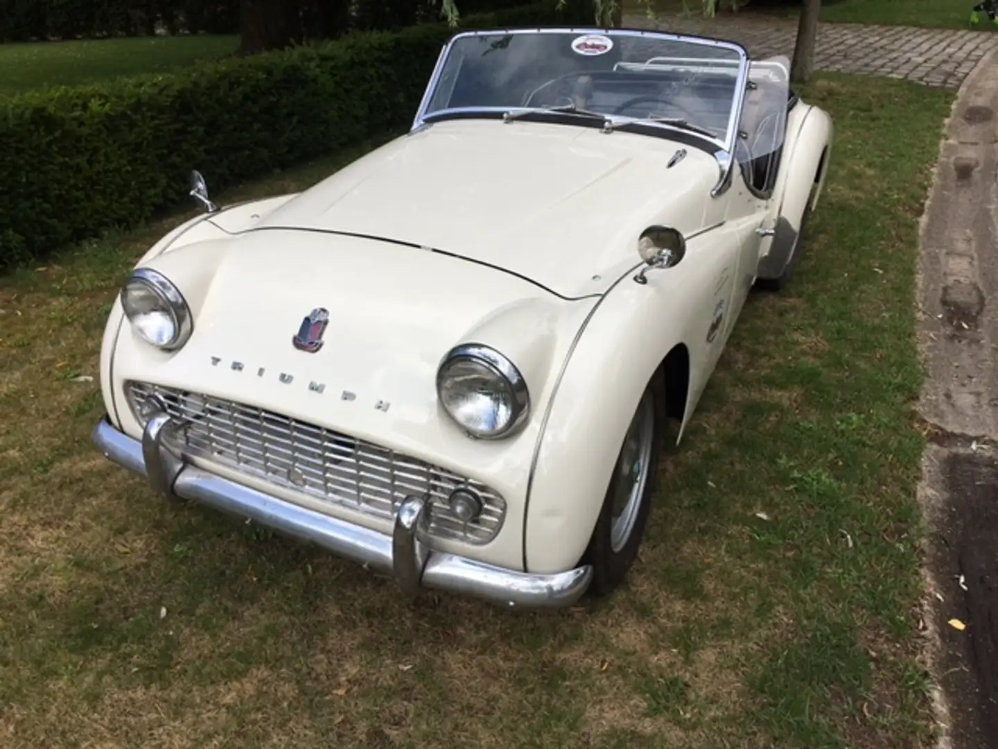 Triumph TR3 2.2 Weiß - 2