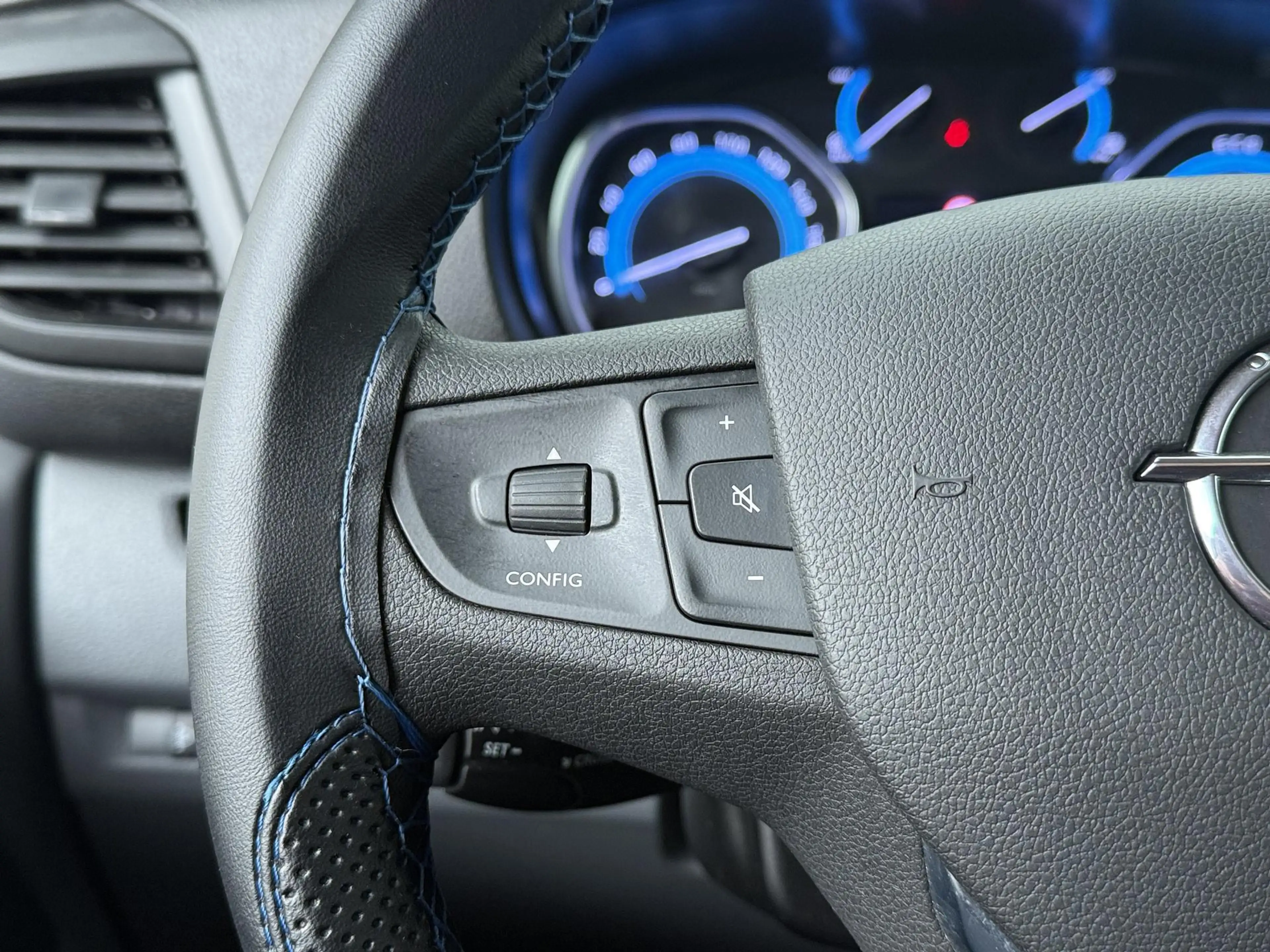 Opel Vivaro-e L1H1 Innovation 50 kWh | 136 PK | Airco | Cruise c — photo 7