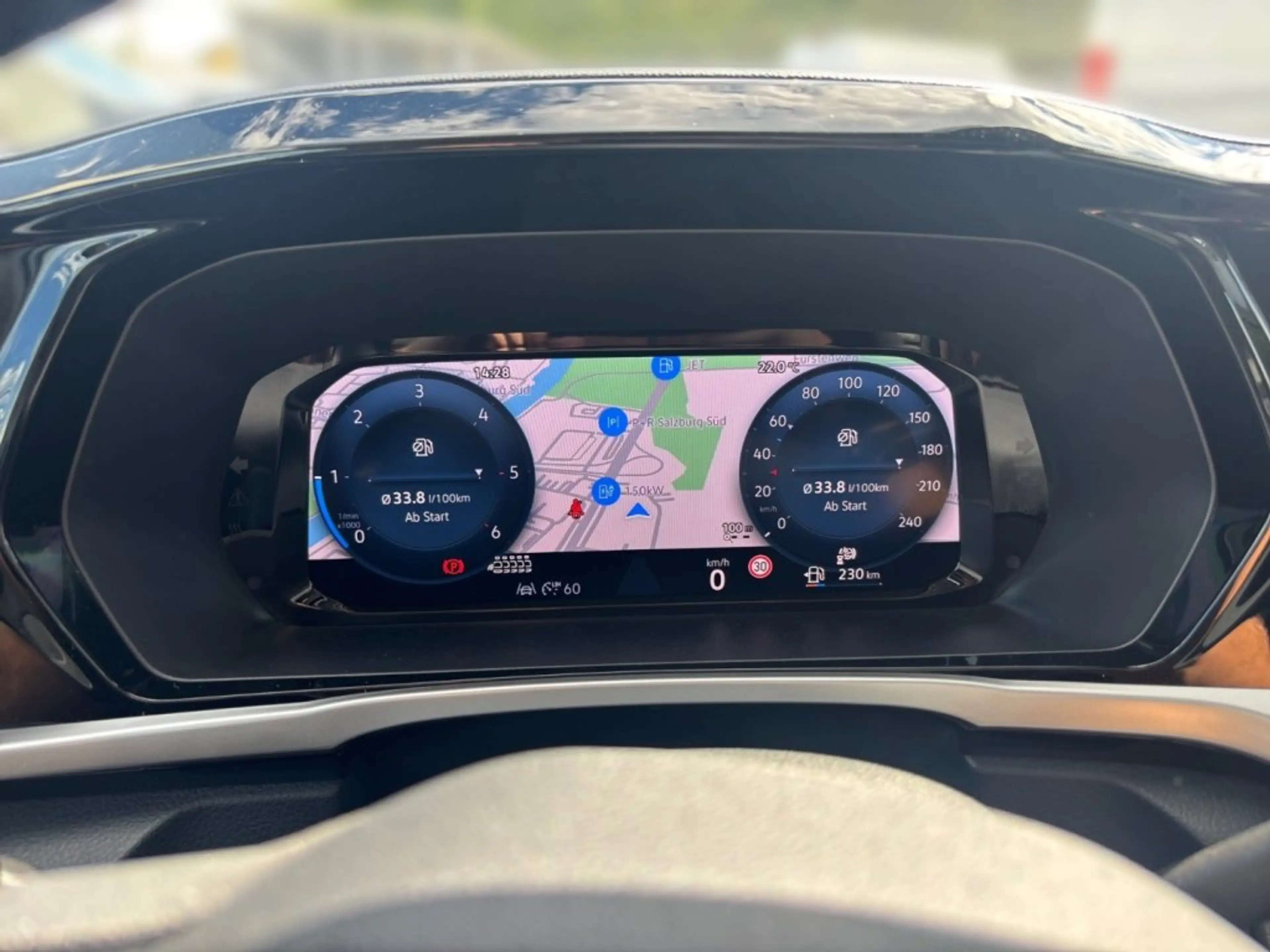 Ford Grand Tourneo Connect Active 2,0L Eblue 122PS M AWD — photo 10