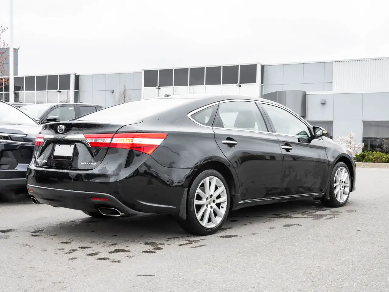 Toyota Avalon снимка Toyota Avalon