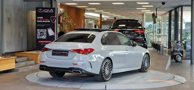 Mercedes-Benz C-Class view 7
