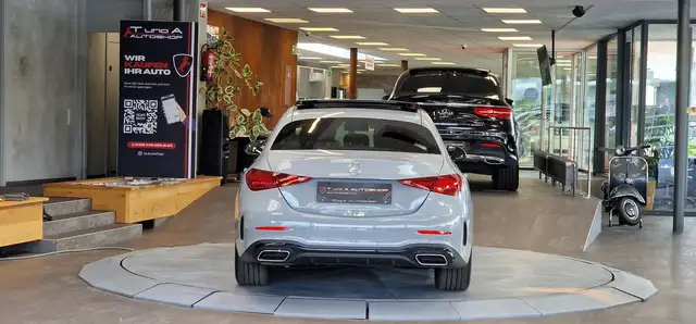 Mercedes-Benz C-Class view 8