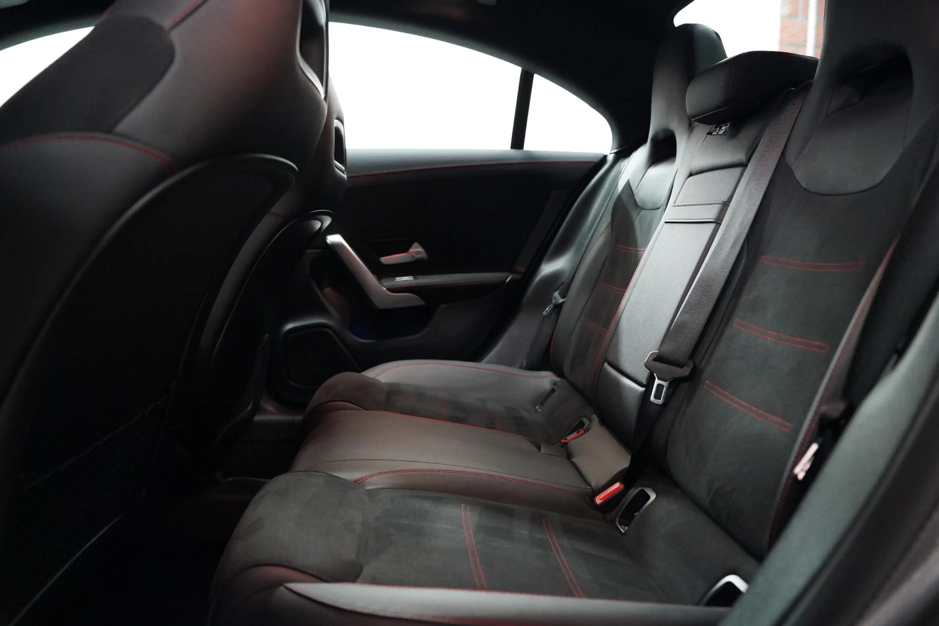 Mercedes-Benz CLA 180 CLA d AMG Line | Ambient Light | Heated Seats — photo 10