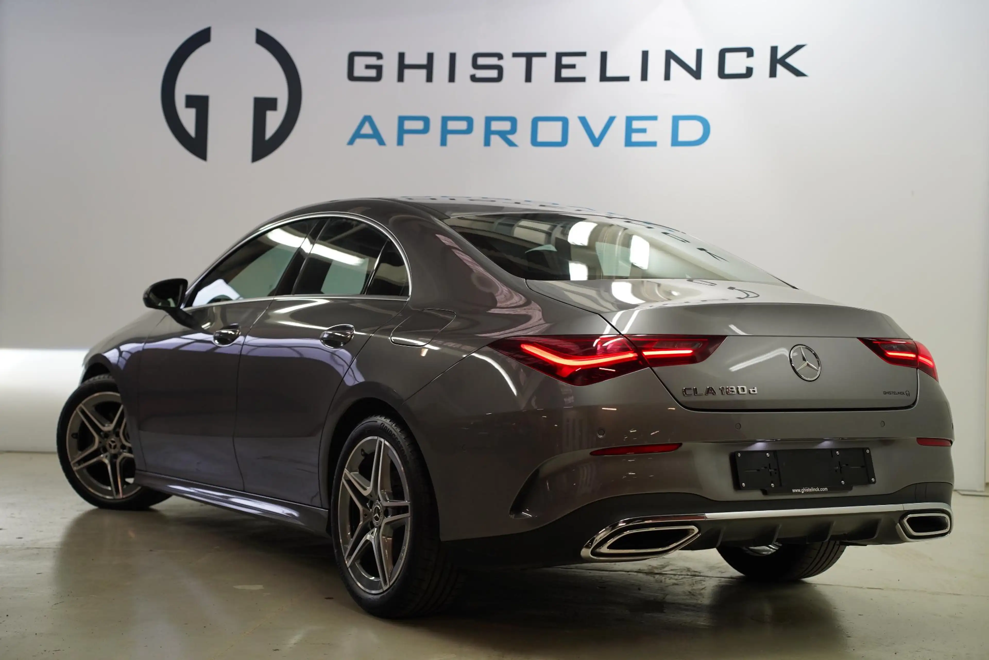 Mercedes-Benz CLA 180 CLA d AMG Line | Ambient Light | Heated Seats — photo 8