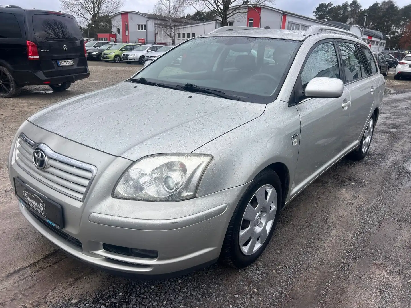Toyota Avensis Combi Sol 2,2-l-D-CAT Webasto Klimaauto. Silber - 1