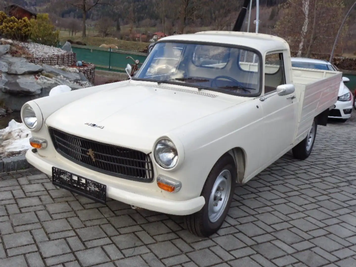 Peugeot 404 Pickup (Diesel) Bianco - 2