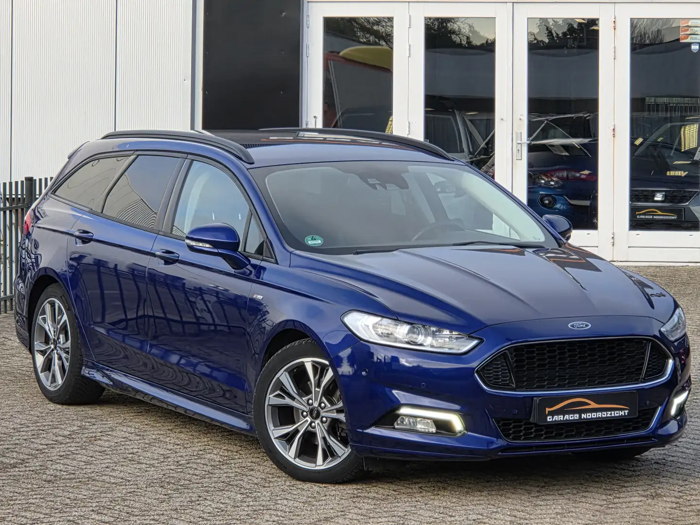Ford Mondeo Wagon 1.5 ST Line NAVIGATIE|CAMERA|XENON LED|LEDER - 2