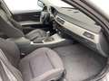 BMW 320 d xDirve Grau - thumbnail 9