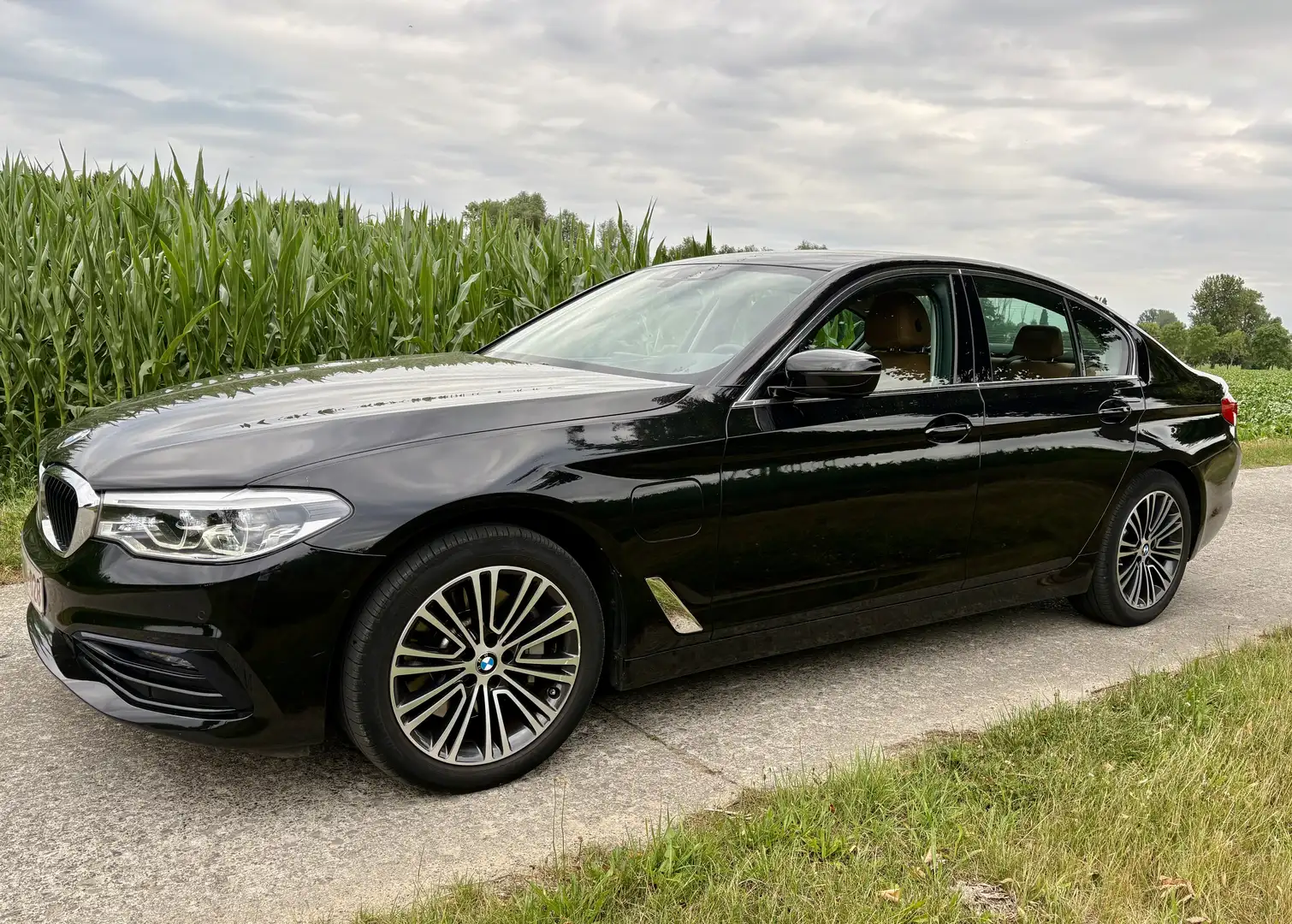BMW Active Hybrid 5 BMW 530e plug-in hybride sportline - 2