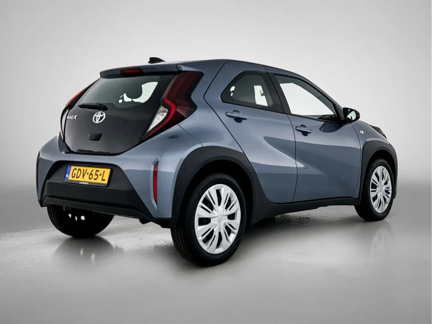 Toyota Aygo X 1.0 VVT-i MT Play | Apple Carplay/Android Auto | C Grijs - 2
