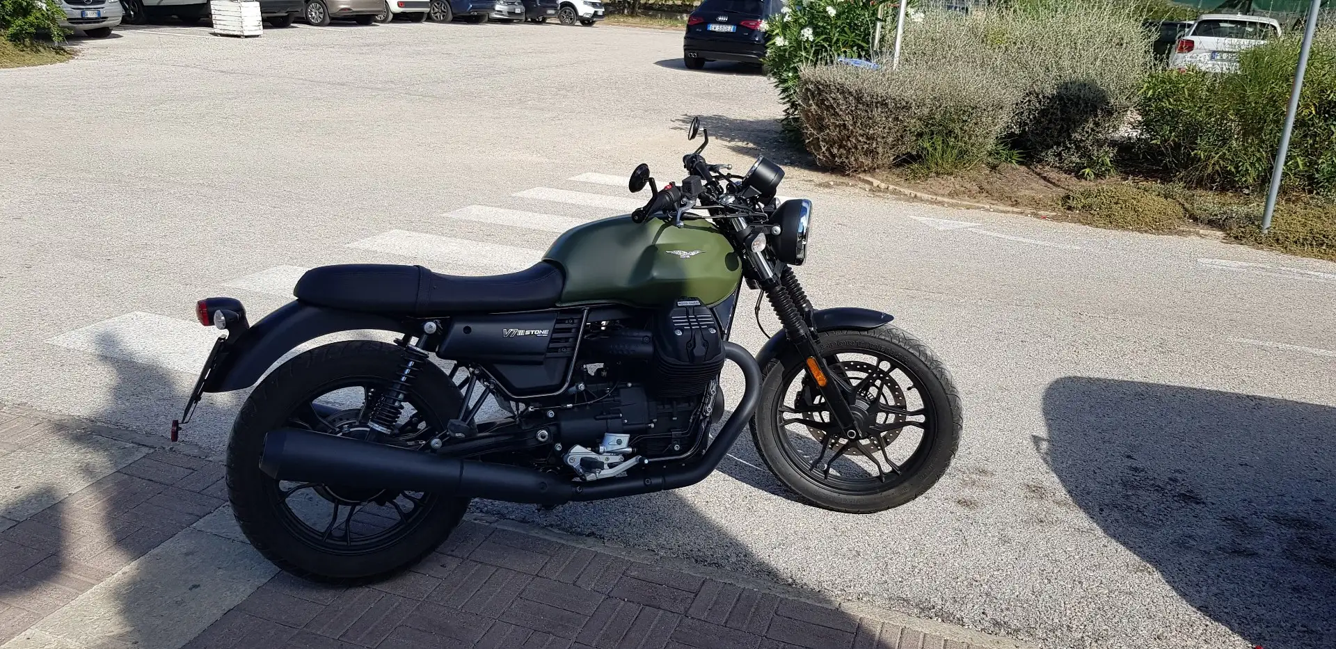 Moto Guzzi V 7 MOTO GUZZI V7 III STONE Verde - 1