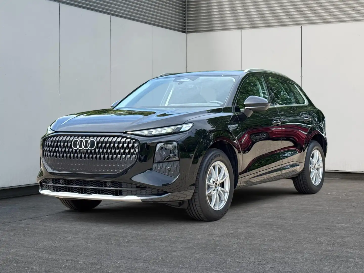 Audi Q3 KAMERA+NAVI+PDC+EL.HECKKL.+LED+17"LM TDI 110 kW... Schwarz - 1