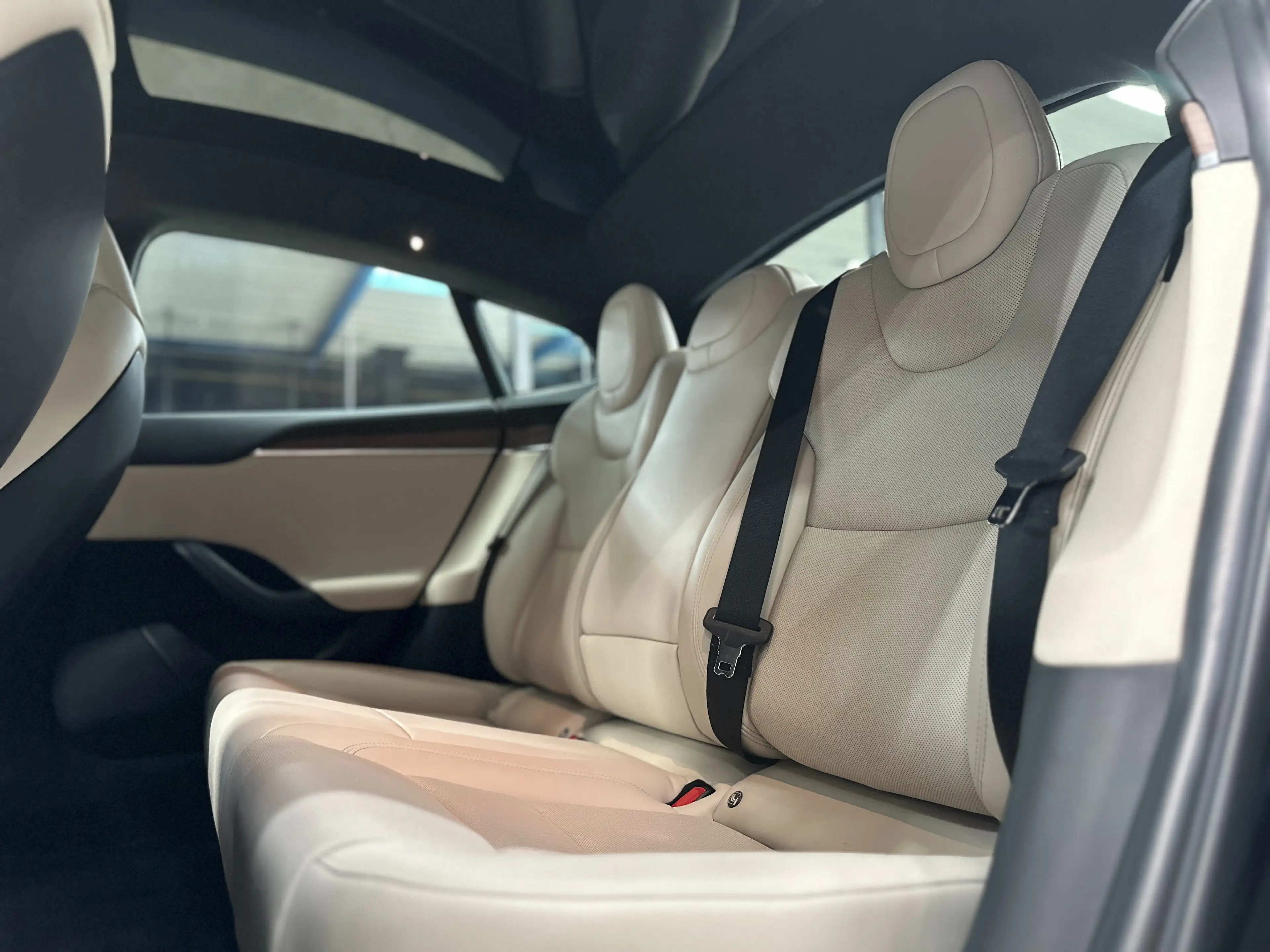 Tesla Model S DUAL MOTOR - TAN INTERIOR - ENHANCED AP — photo 14