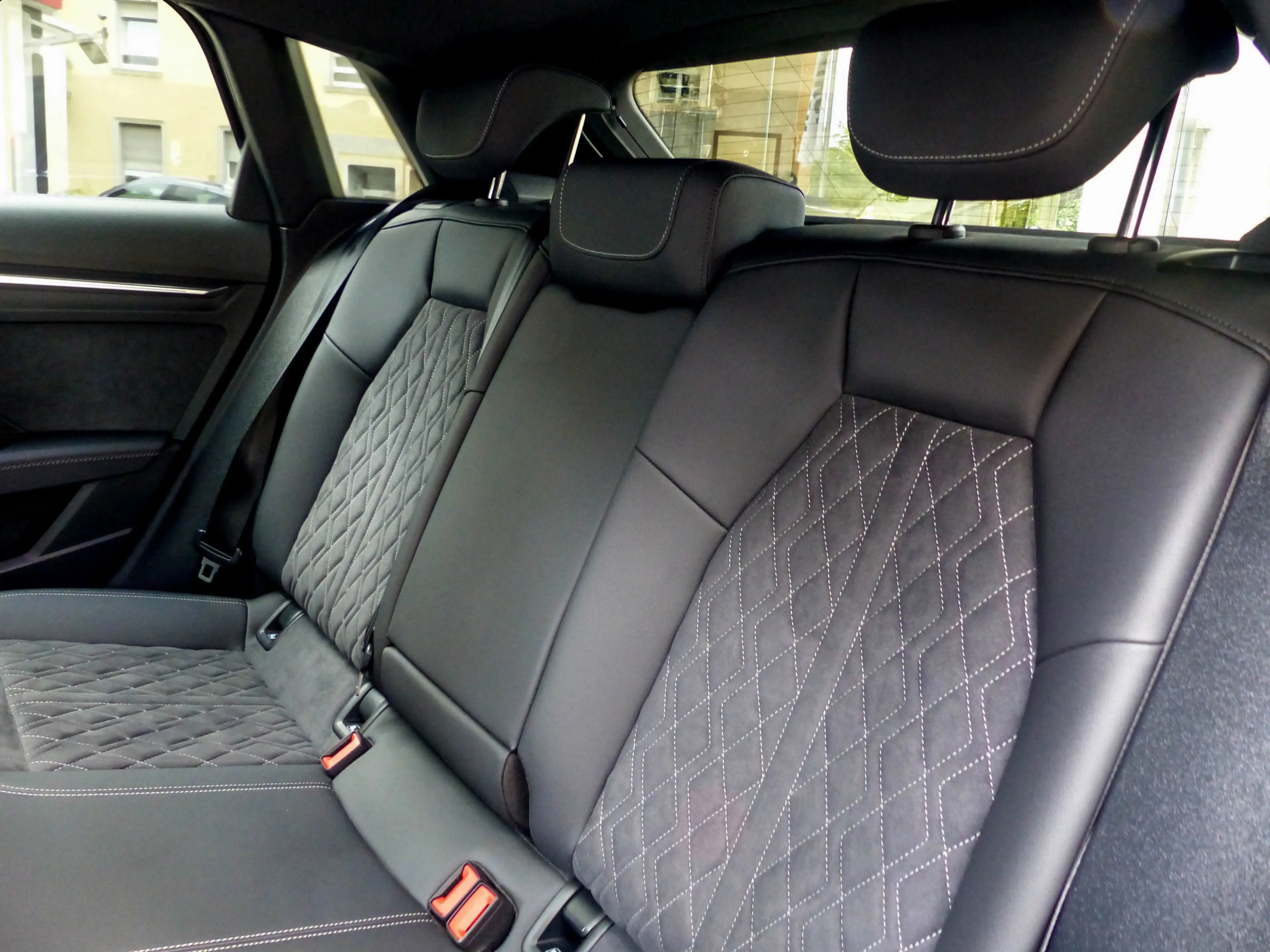 Audi S3 2.0TFSI quattro S-Line Sportback Exklusiv*ACC — photo 14