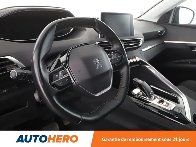Peugeot 3008 view 11