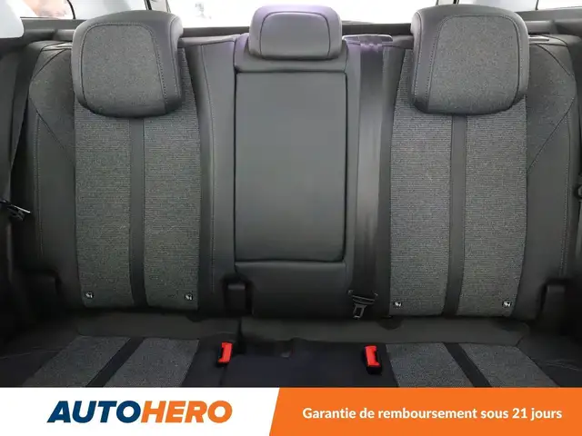 Peugeot 3008 view 15