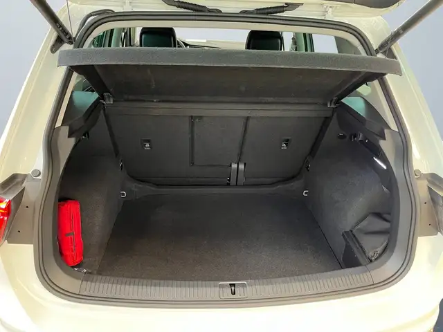 Volkswagen Tiguan view 14
