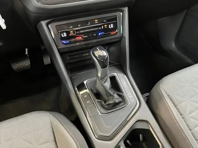 Volkswagen Tiguan view 9