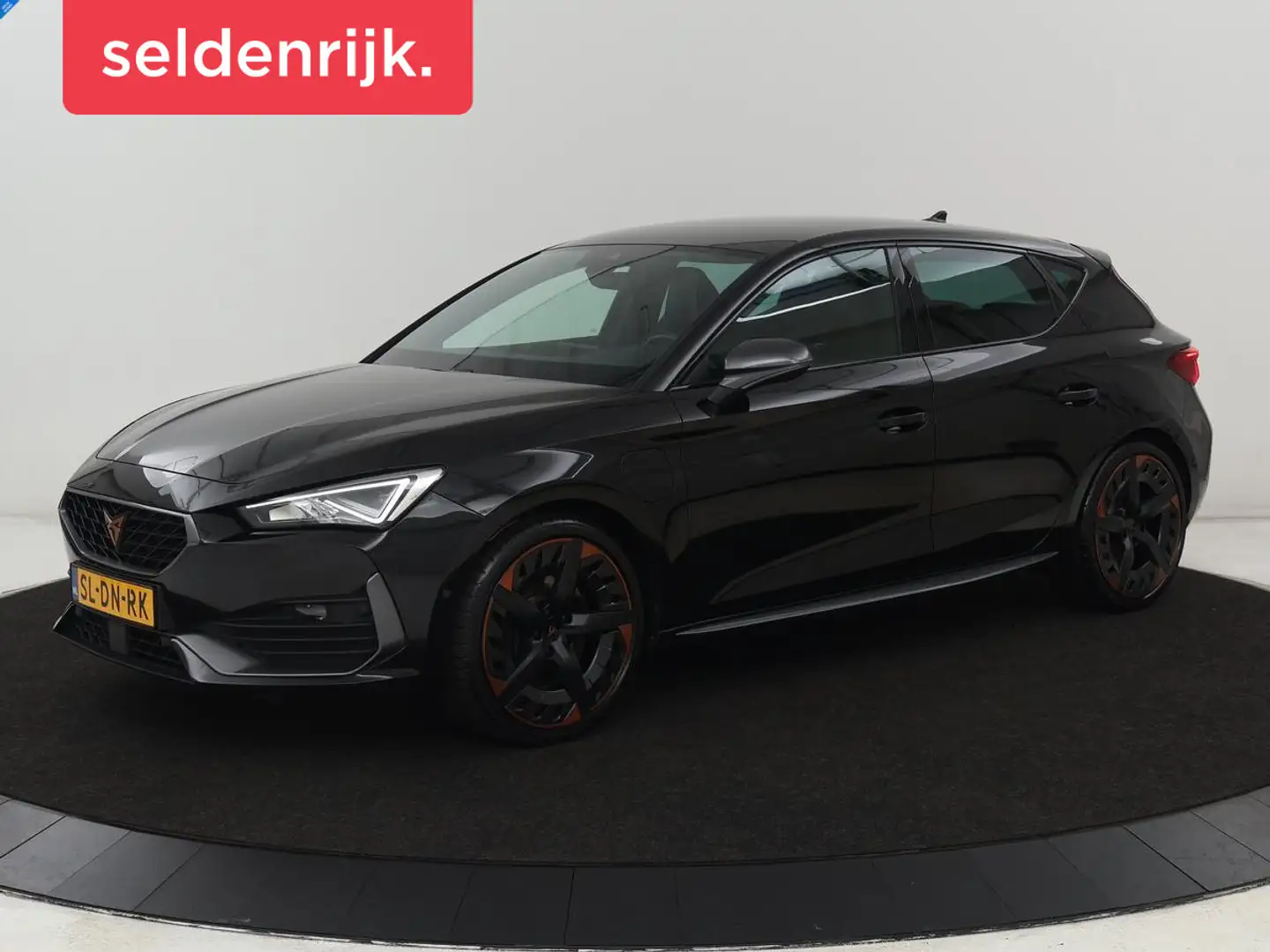 CUPRA Leon 1.4 e-Hybrid VZ Copper Edition | 245pk | Stoelverw Zwart - 1