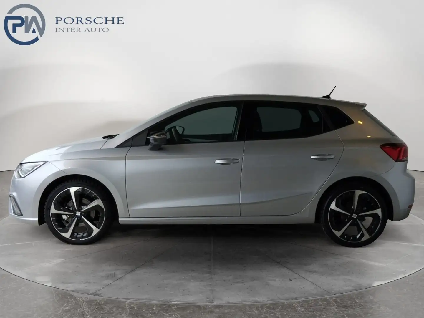 SEAT Ibiza FR 1.0 TSI DSG Silber - 2