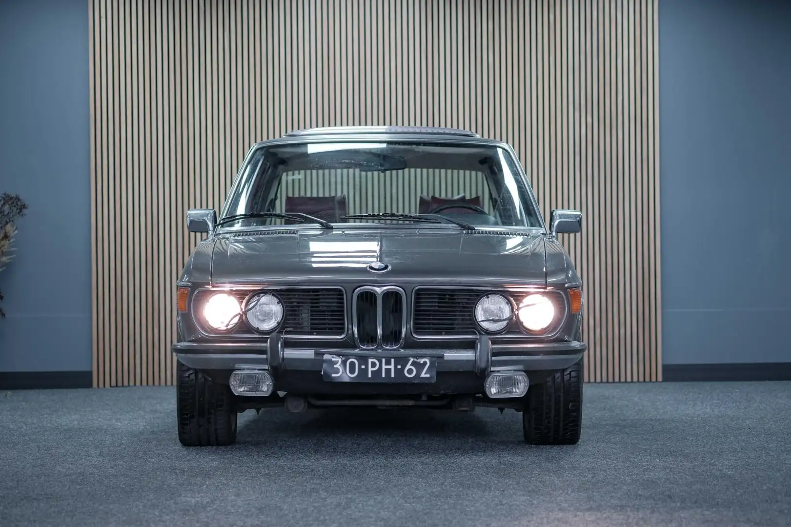 BMW 2.5 / 2.8 / 3.0 3.3 Li | Automatic Gris - 2