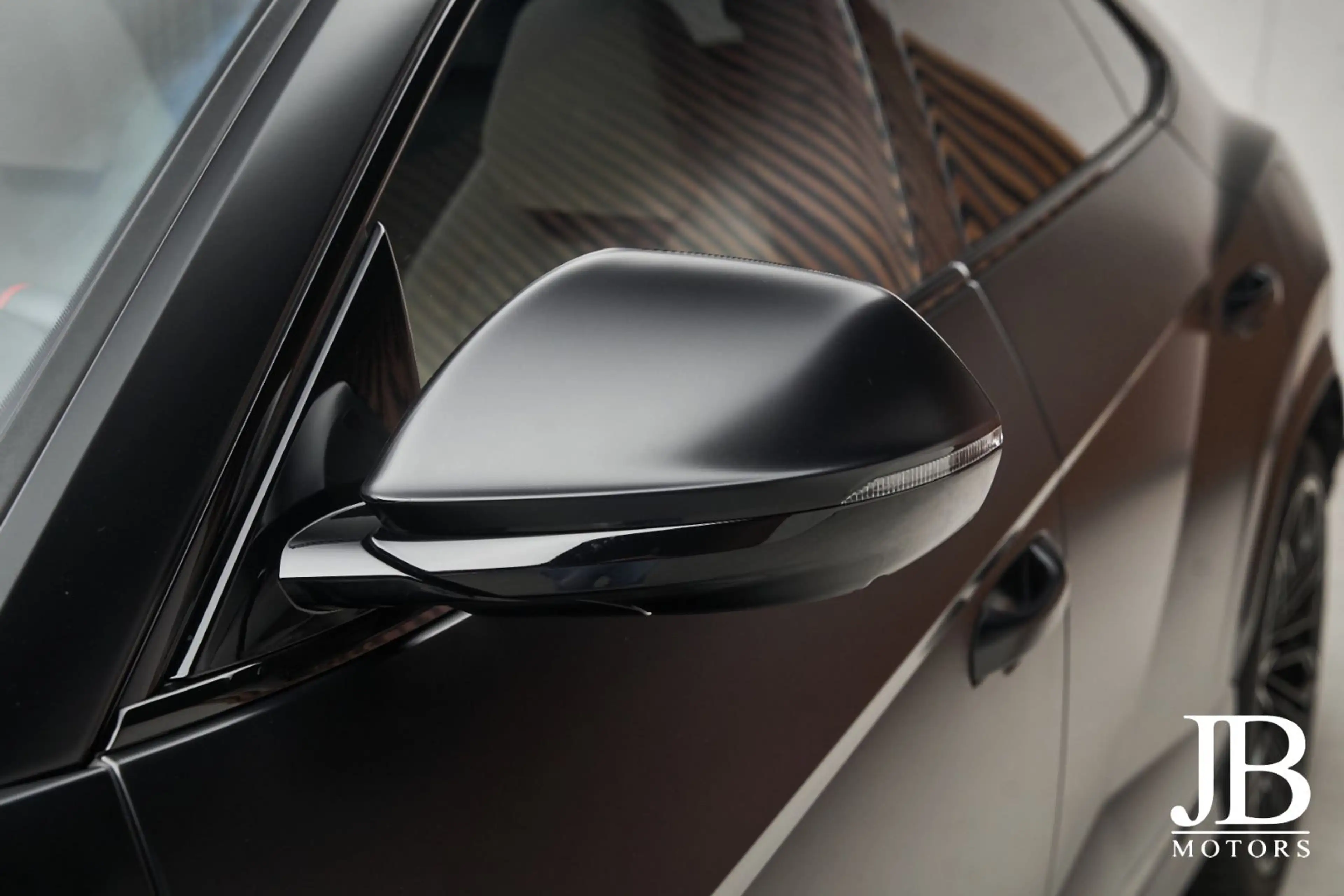 Lamborghini Urus SE Panorama 3D B&O Carbon 23 Zoll — photo 9
